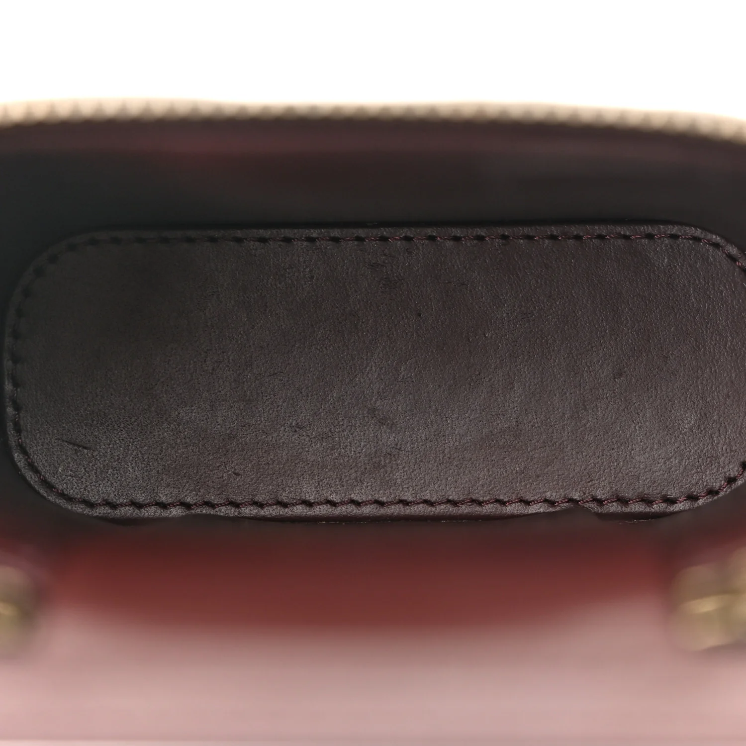 Caviar Quilted Small Vertical Coco Beauty Vanity Case With Chain Black