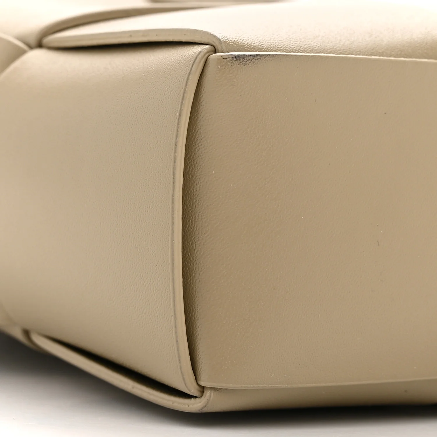 Lambskin Maxi Intrecciato Cassette Camera Bag Travertine