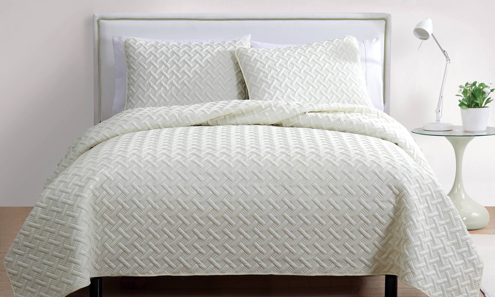 VCNY Nina Embossed 3-Piece Quilt Set Full/Queen - Ivory