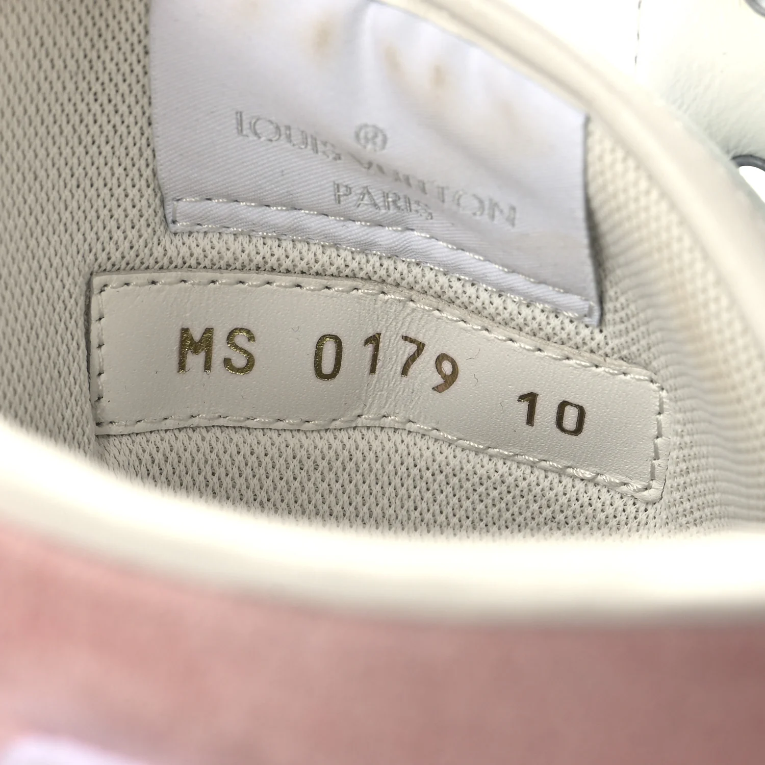 Calfskin Suede Monogram Mens Rivoli High Top Sneakers 10 White Multicolor