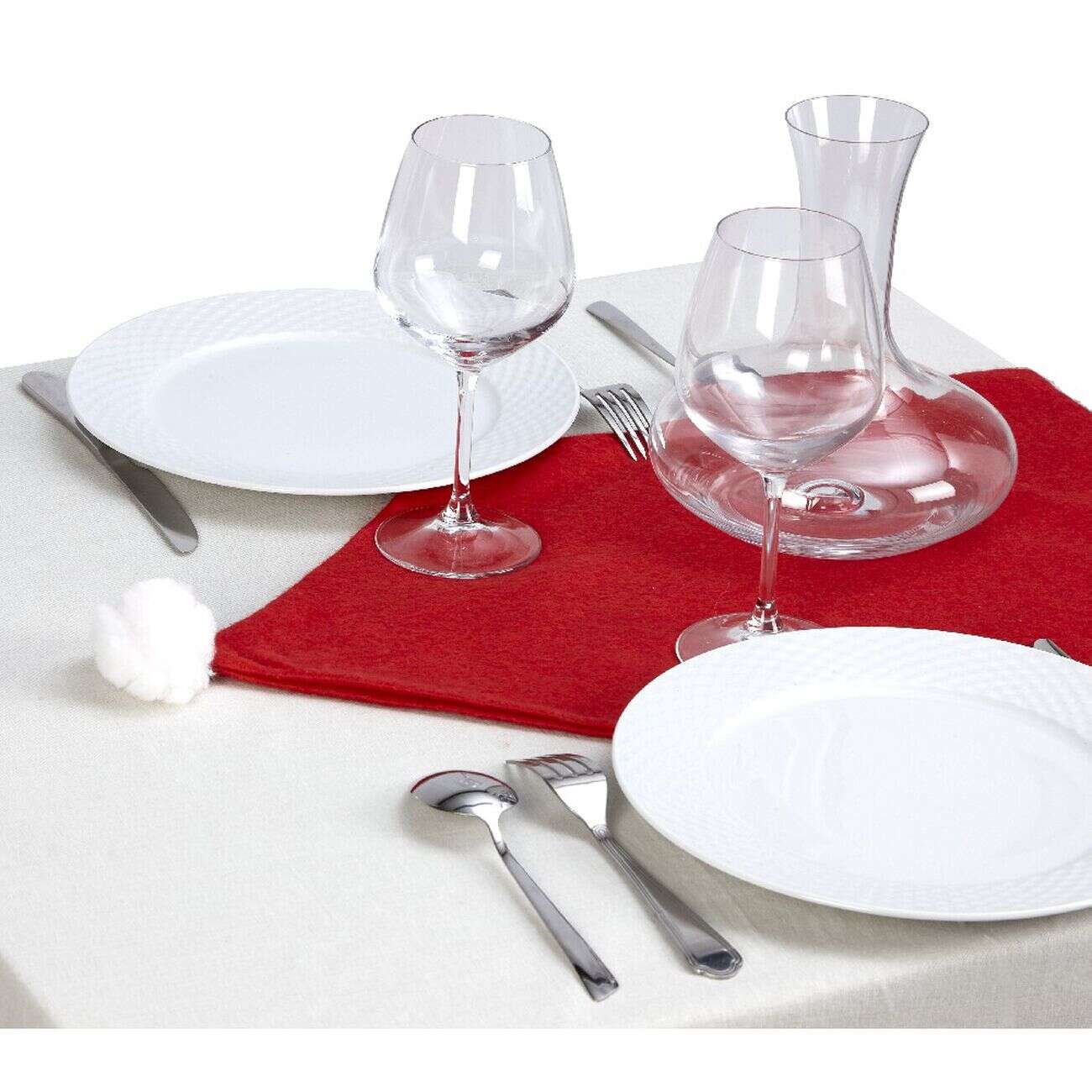Chemin de table design bonnet de Noël rouge et pompon blanc