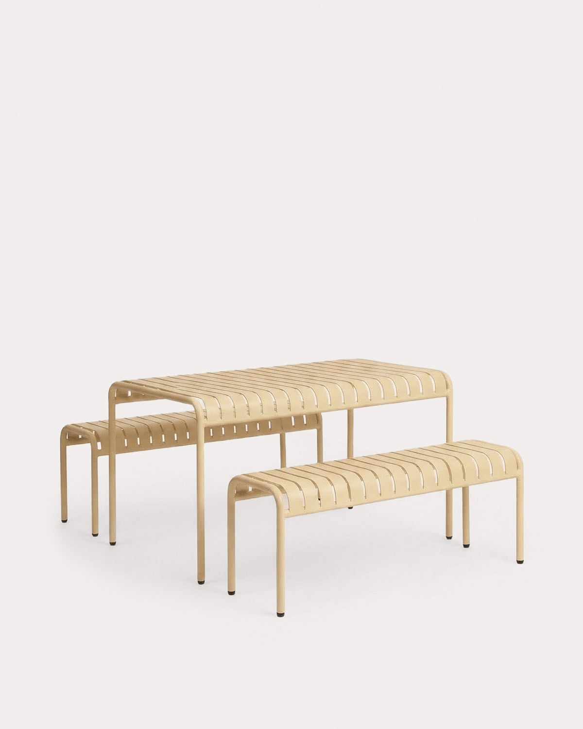 Tavo - Set de Mesa Rectangular (130x80 cm) y 2 Bancos de Metal Tavo de Exterior