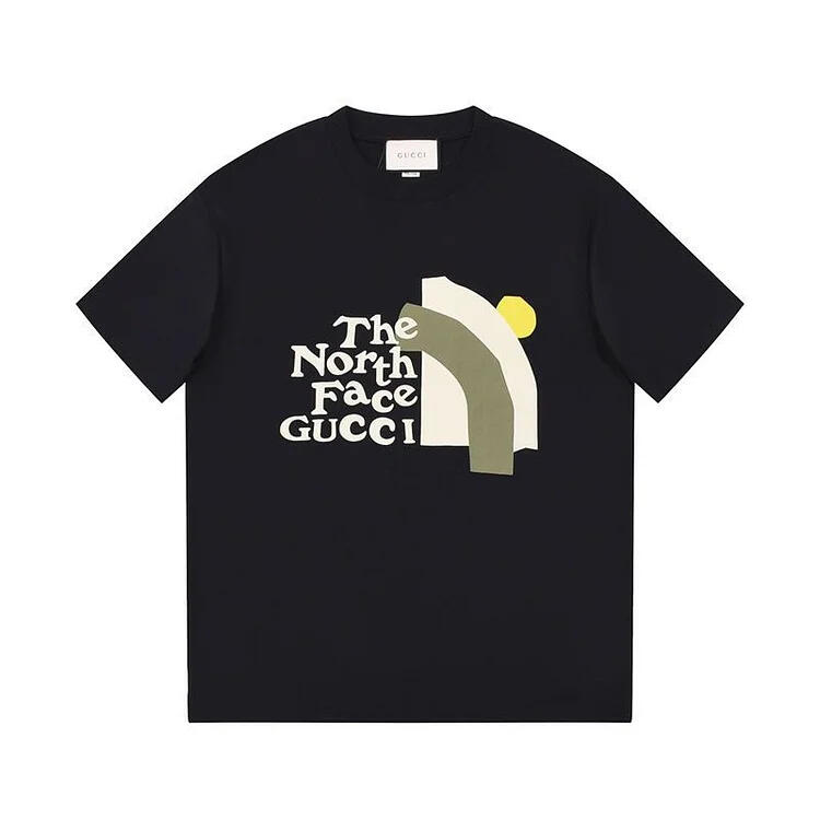 【Gucci 】（グッチ）半袖 男女兼用、ご好評に付き再入荷！Tシャツ