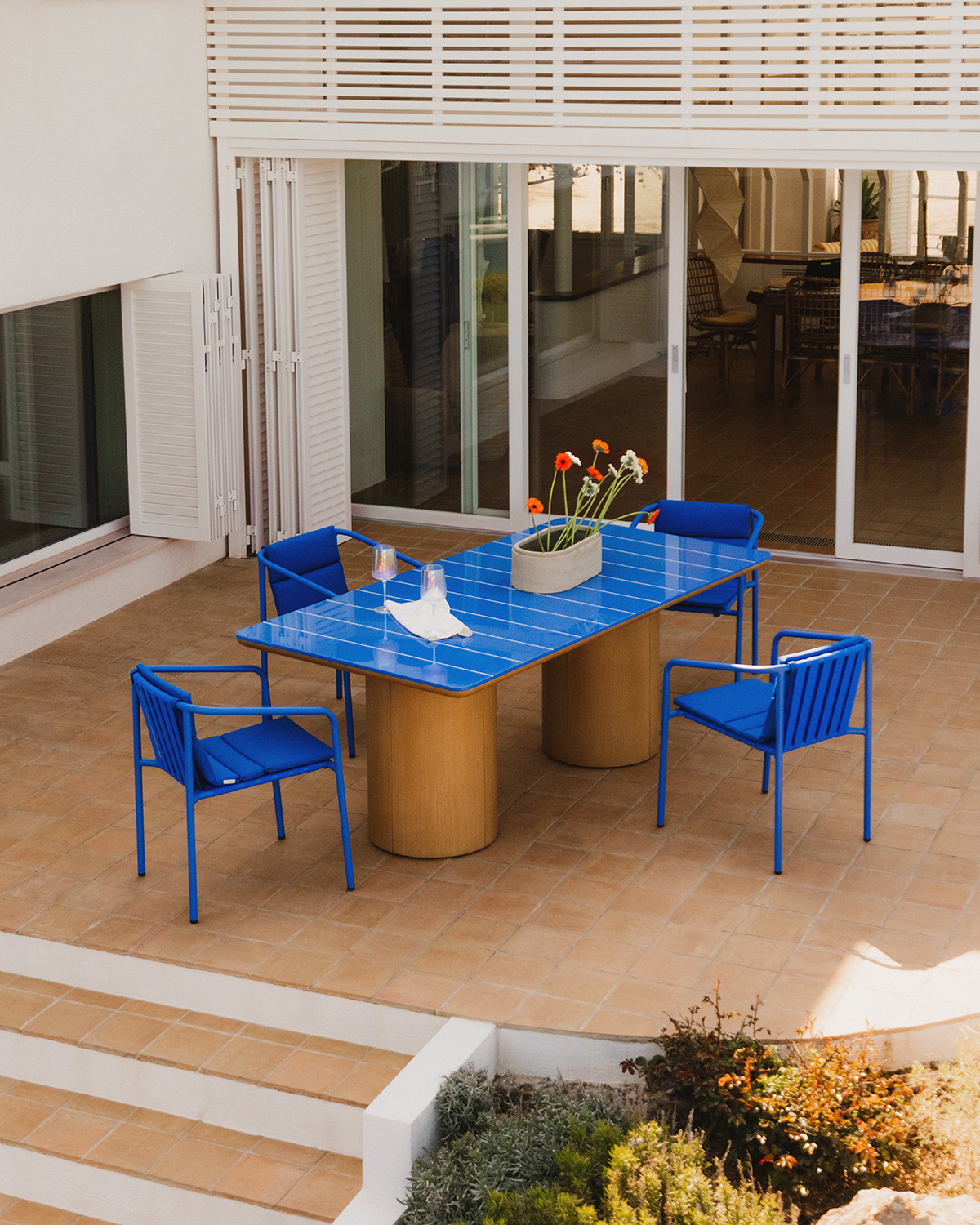 Pepe - Mesa de Exterior Rectangular de Cemento y Madera de Acacia (200x105 cm) Pepe
