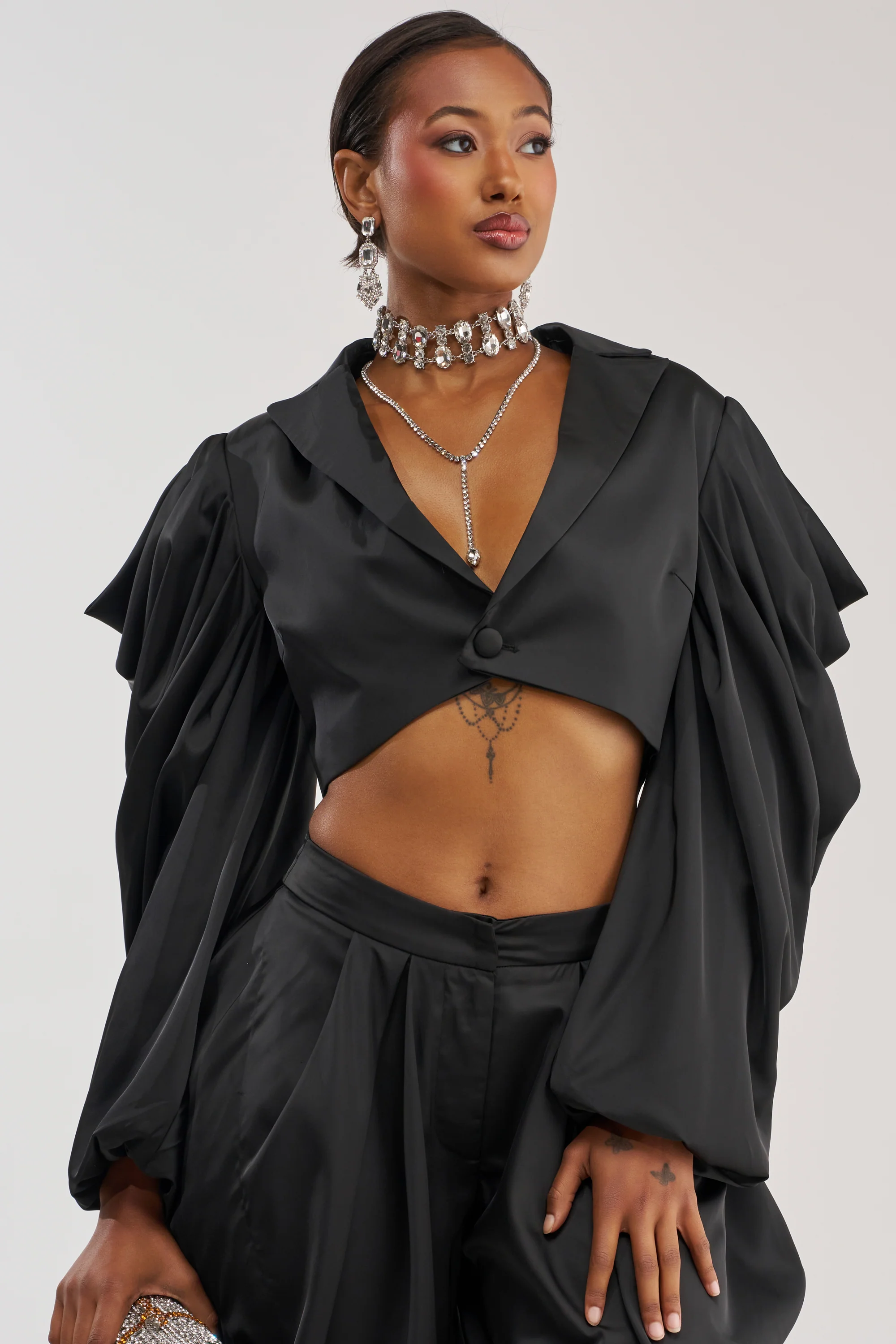 DRIP DRIP BLAZER IN BLACK - Akira Store