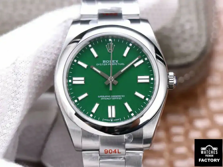 Rolex Oyster Perpetual M124300-0005 41MM EW Factory Green Dial