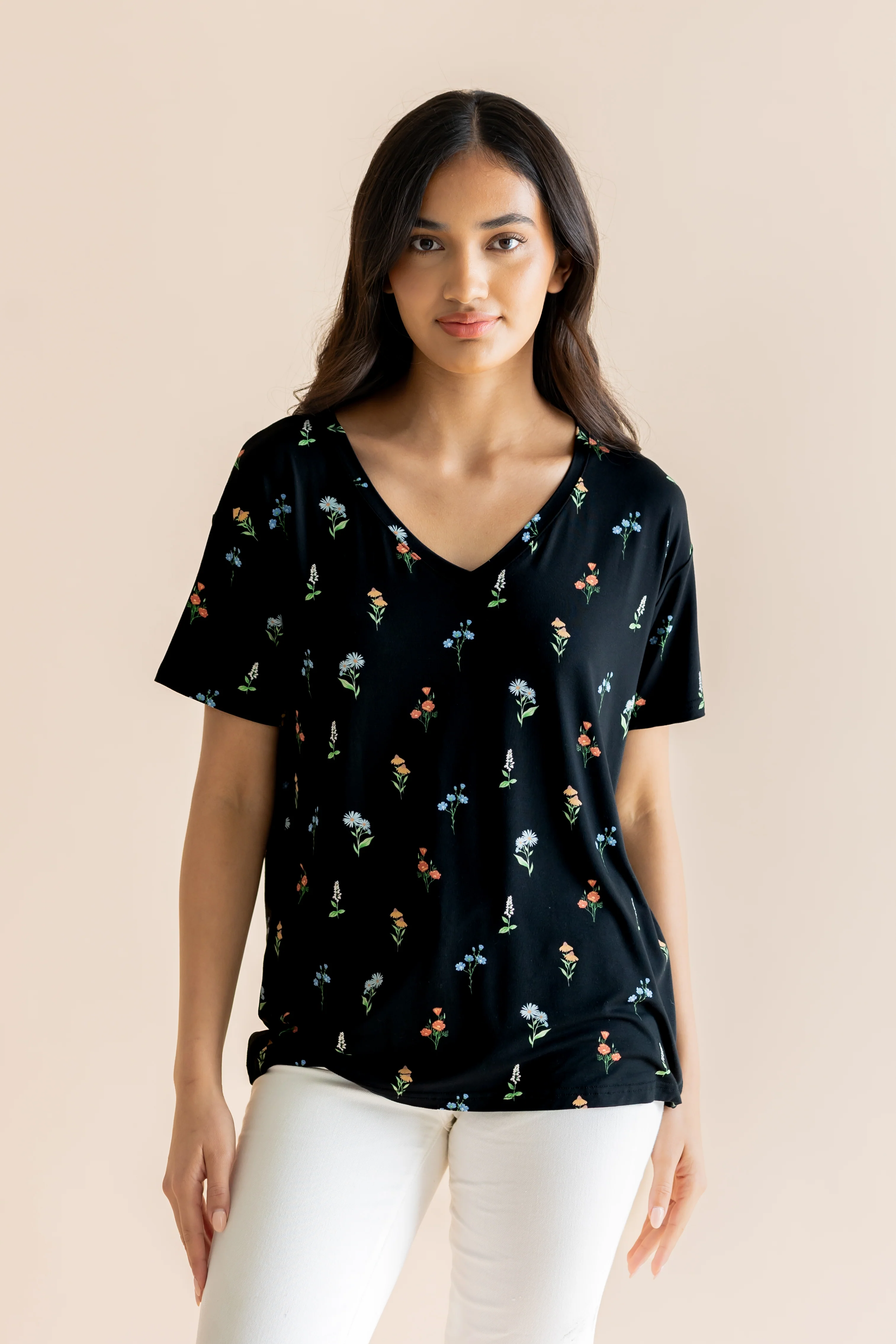 Women's Oversized V-Neck Tee in Midnight Wildflower