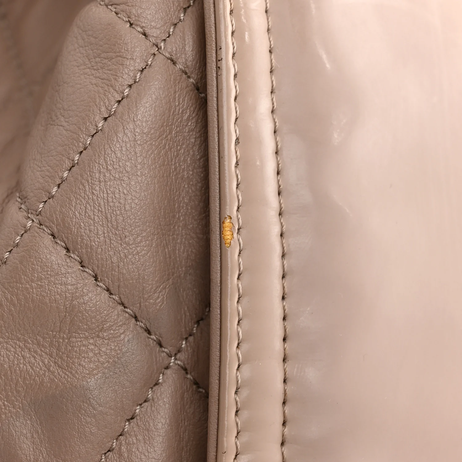 Vinyl Large Lipstick Tote Dark Beige