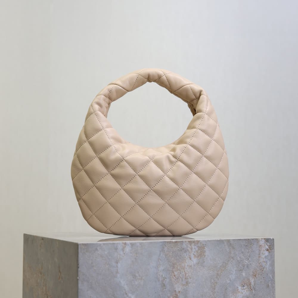 YSL ICARINO in quilted nappa(HIGH-END GRADE)
