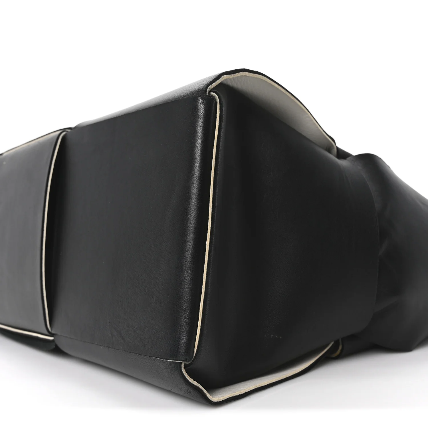 Nappa Maxi Intrecciato Medium Arco Tote Black White