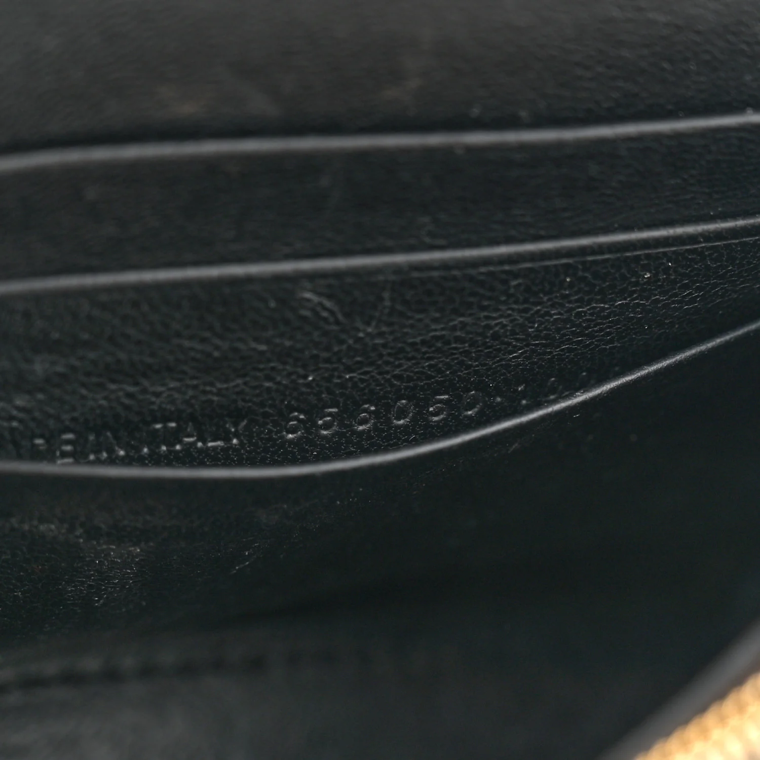 Shiny Calfskin Crocodile Embossed Hourglass Chain Bag Black