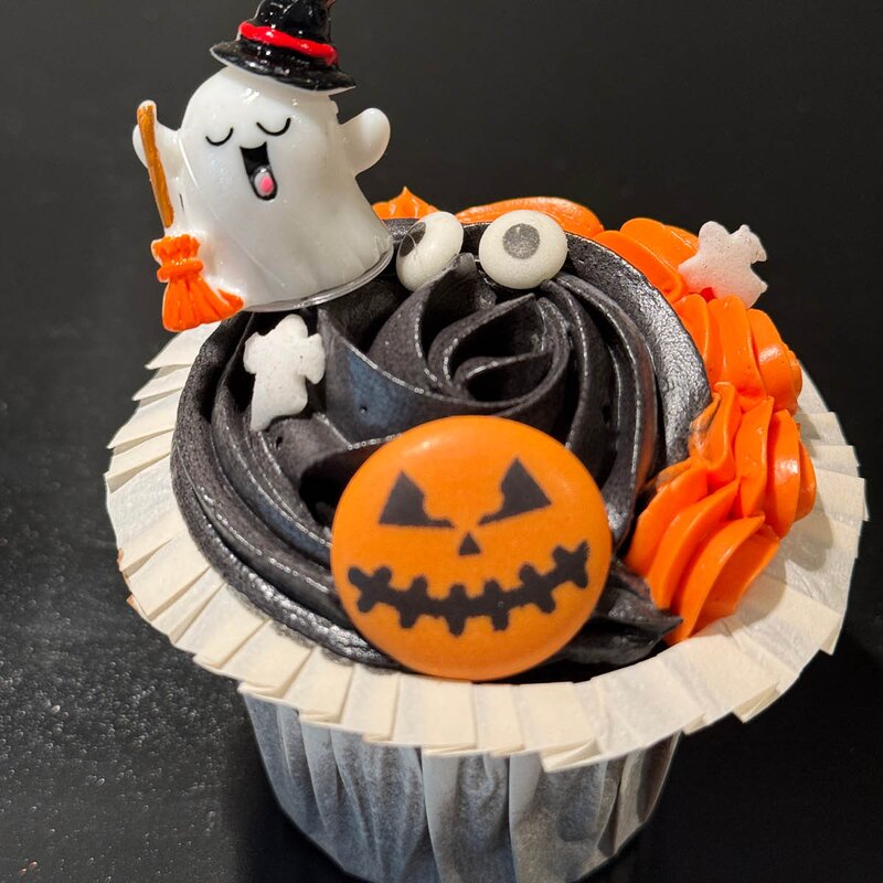Halloween spiselig kakepynt 9 stk oransje/hvit