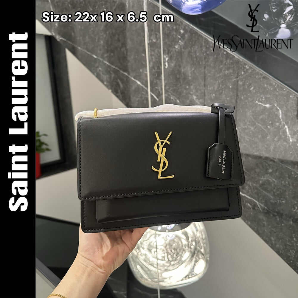 YSL【サンローラン】スムースレザーのサンセットミディアム