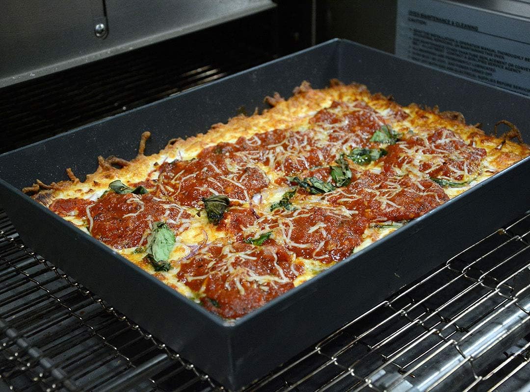 Lloyd Pans Kitchenware 8 Inch by 10 Inch Detroit Style Pizza Pan - PSTK