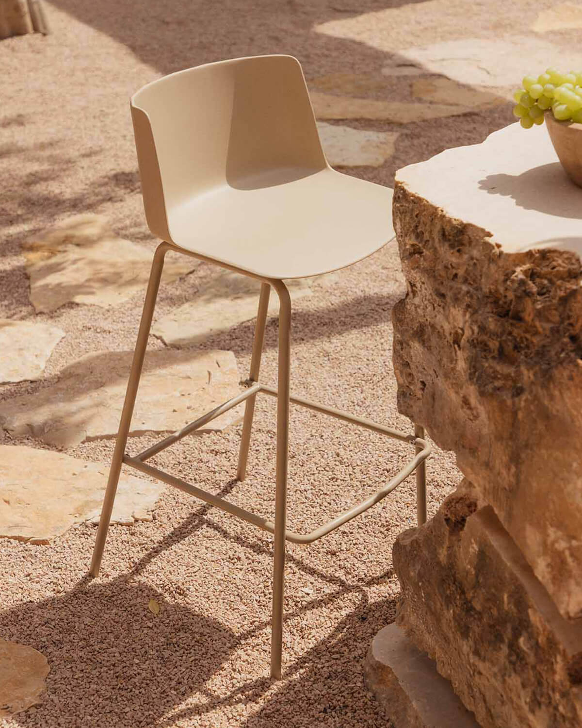 Meivy - Pack 4 Taburetes Altos Exterior de Polipropileno y Metal (74 cm) Meivy