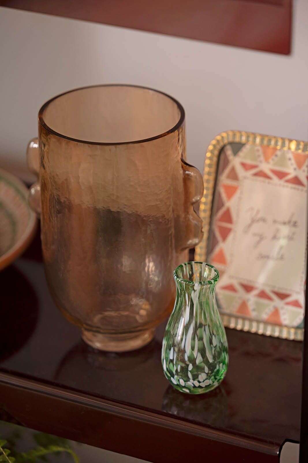 Groene scalloped enamel fotolijst