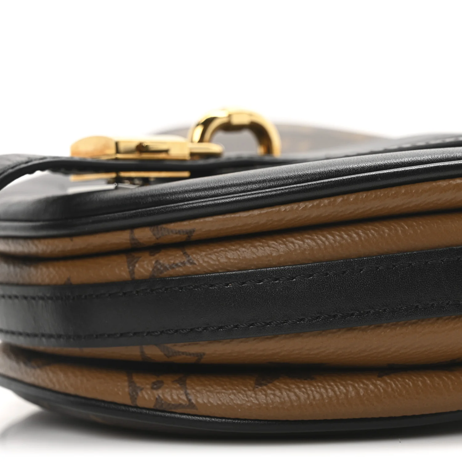 Reverse Monogram Chantilly Lock Black