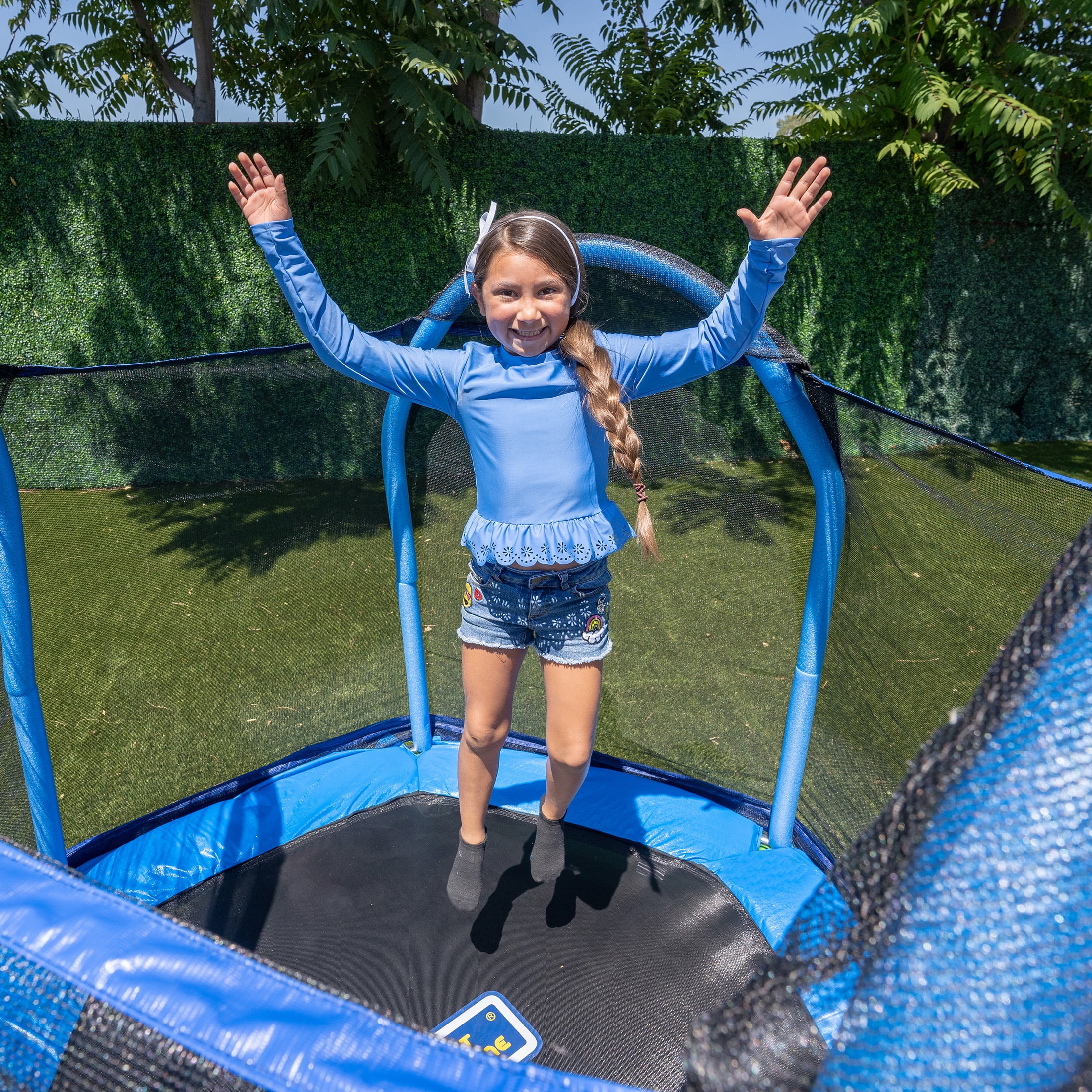 7' My 1st Trampoline for Kids 3-10 with Safety Enclosure Blue and Green - Image 4