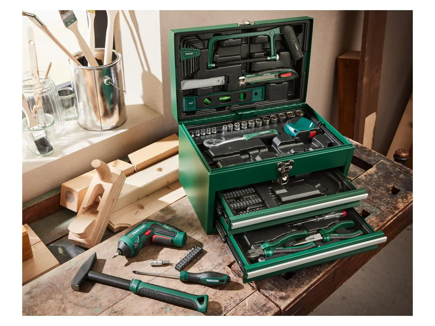 PARKSIDE Bote  outils avec visseuse sans fil PWBM A1, 92 pices