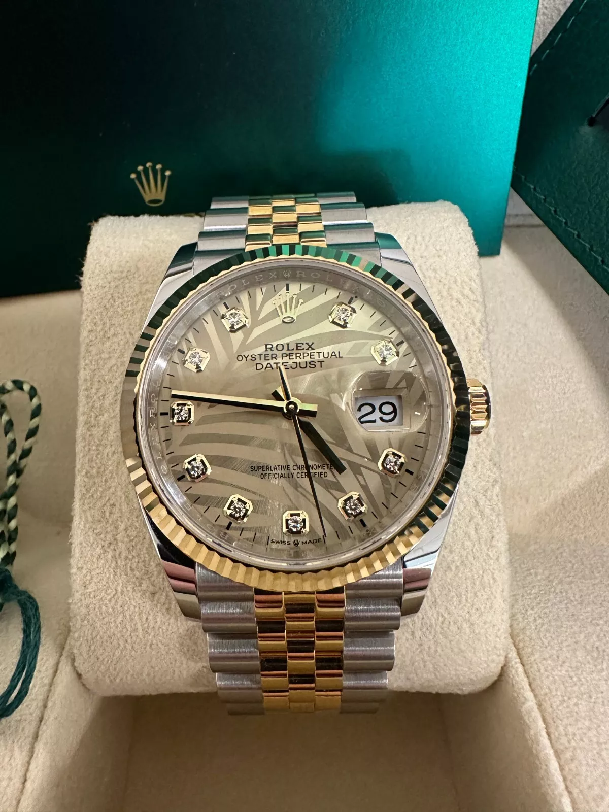 [Super Clone]RLX  Datejust 36mm 126233-0043 Champagne Palm Motif Diamond Dial and Jubilee Bracelet Watch