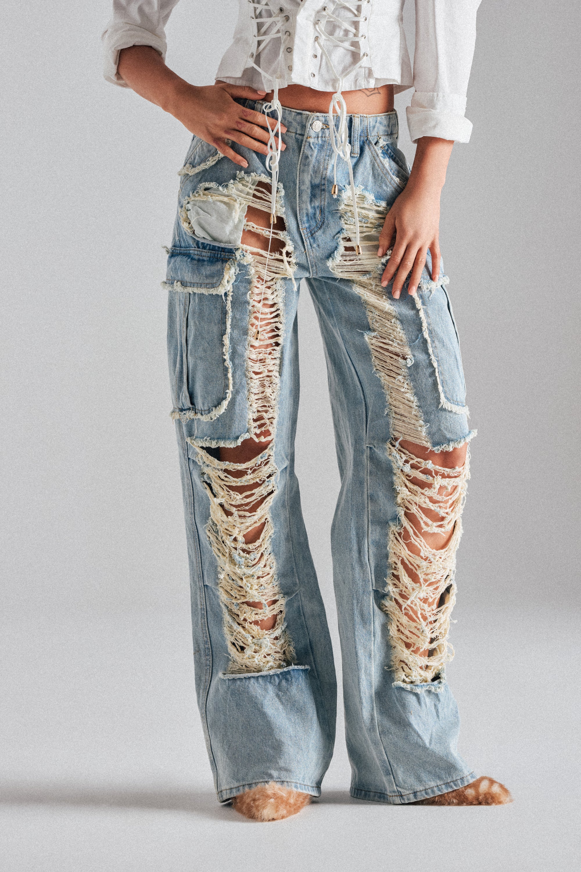 ALMA DISTRESSED DENIM CARGO PANTS - Akira Store