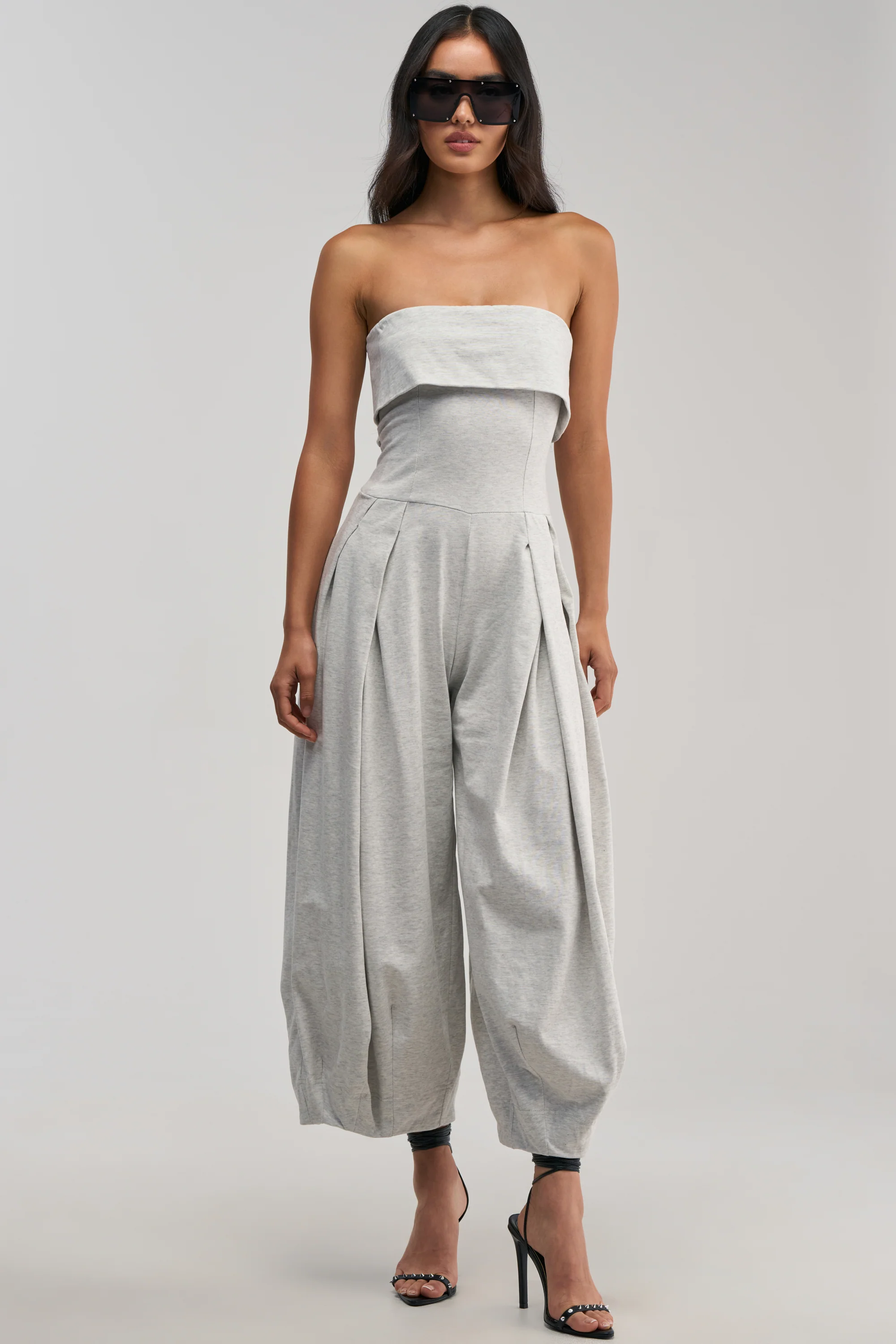 COMFY AND CUTE STRAPLESS JUMPSUIT IN HEATHER GREY - Akira Store