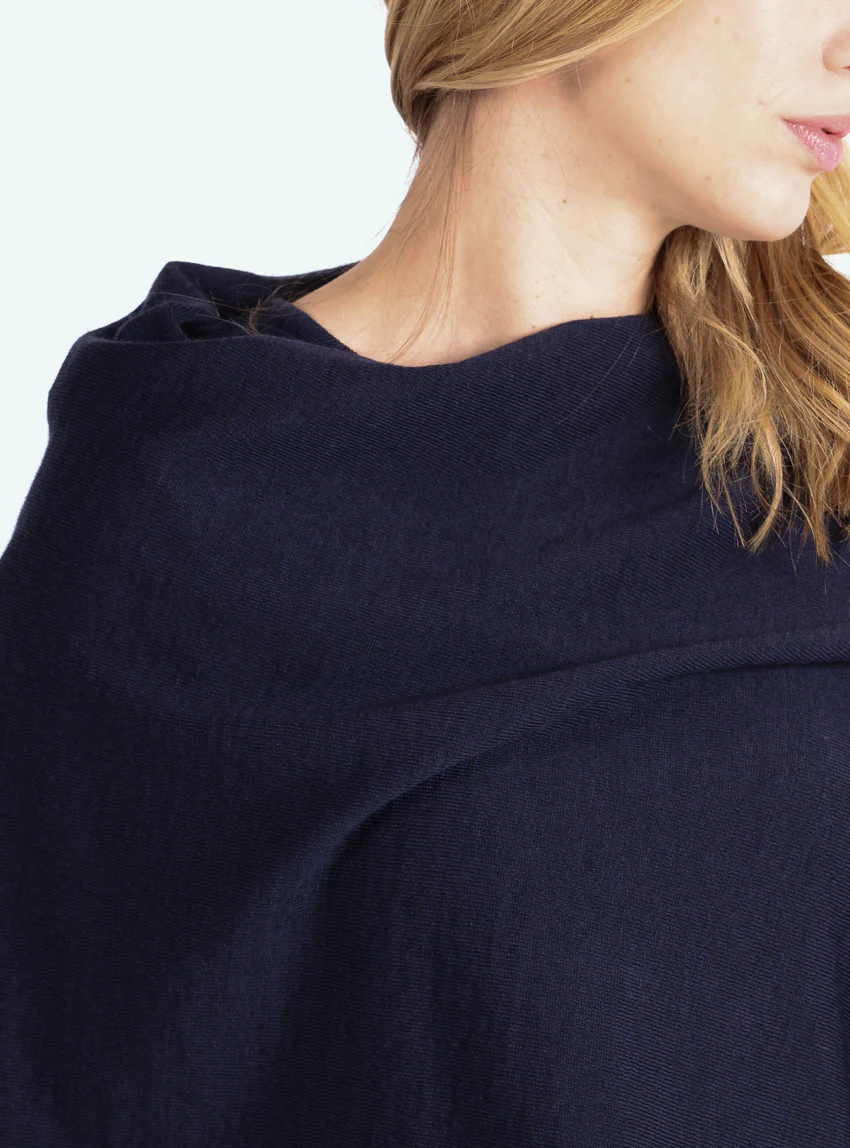 Poncho femme en laine mérinos bleu marine