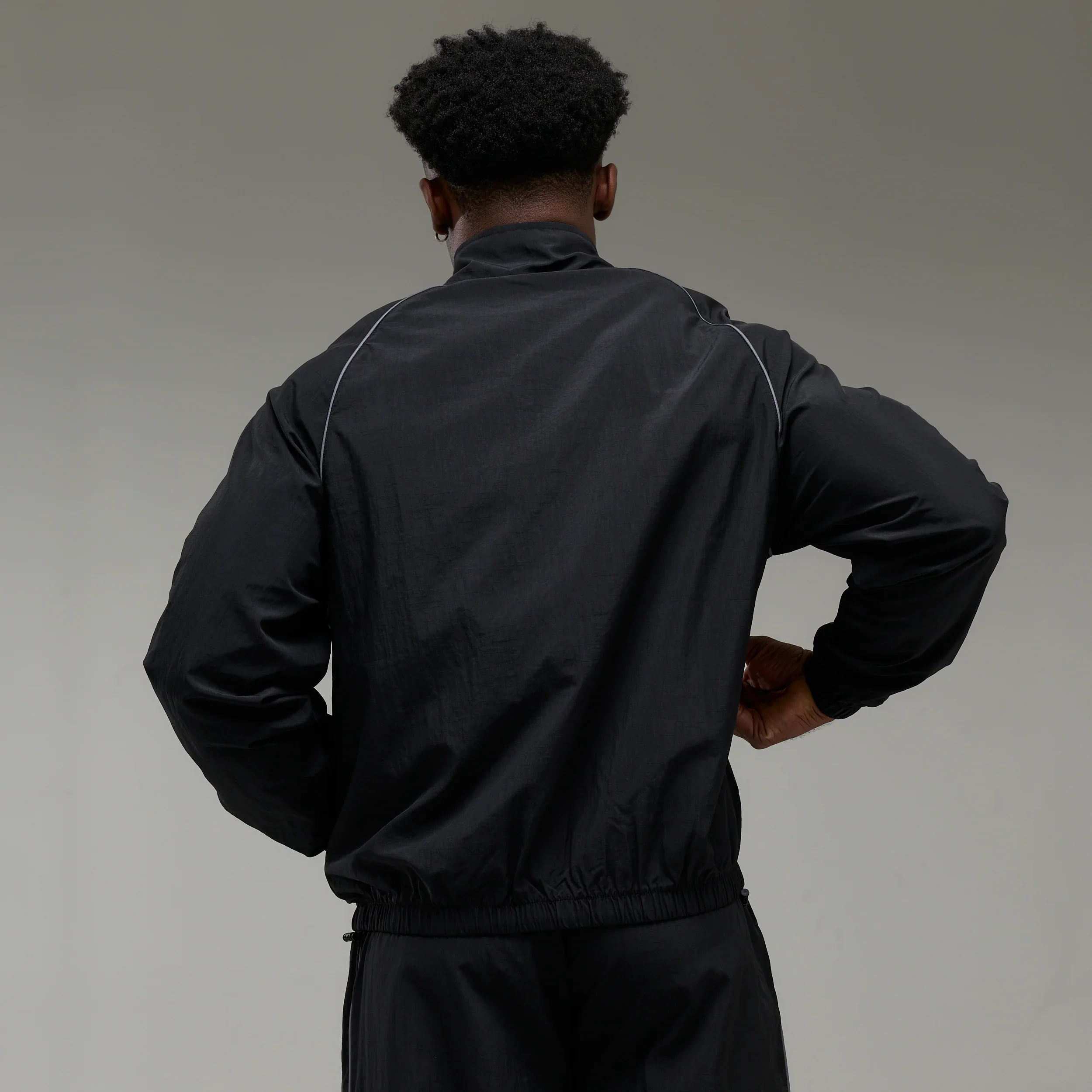 REFLECTIVE BLACK OVERSIZED TRACK JACKET