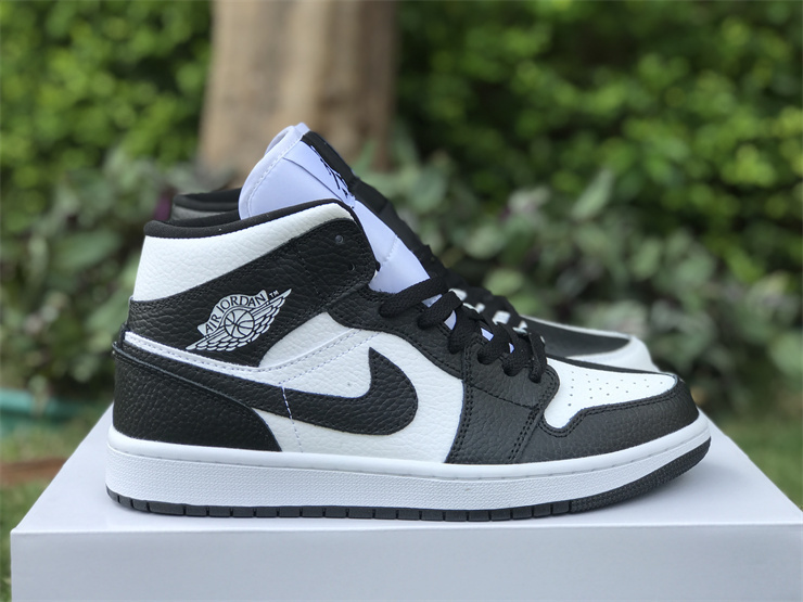 Air Jordan 1 Mid “Invert”