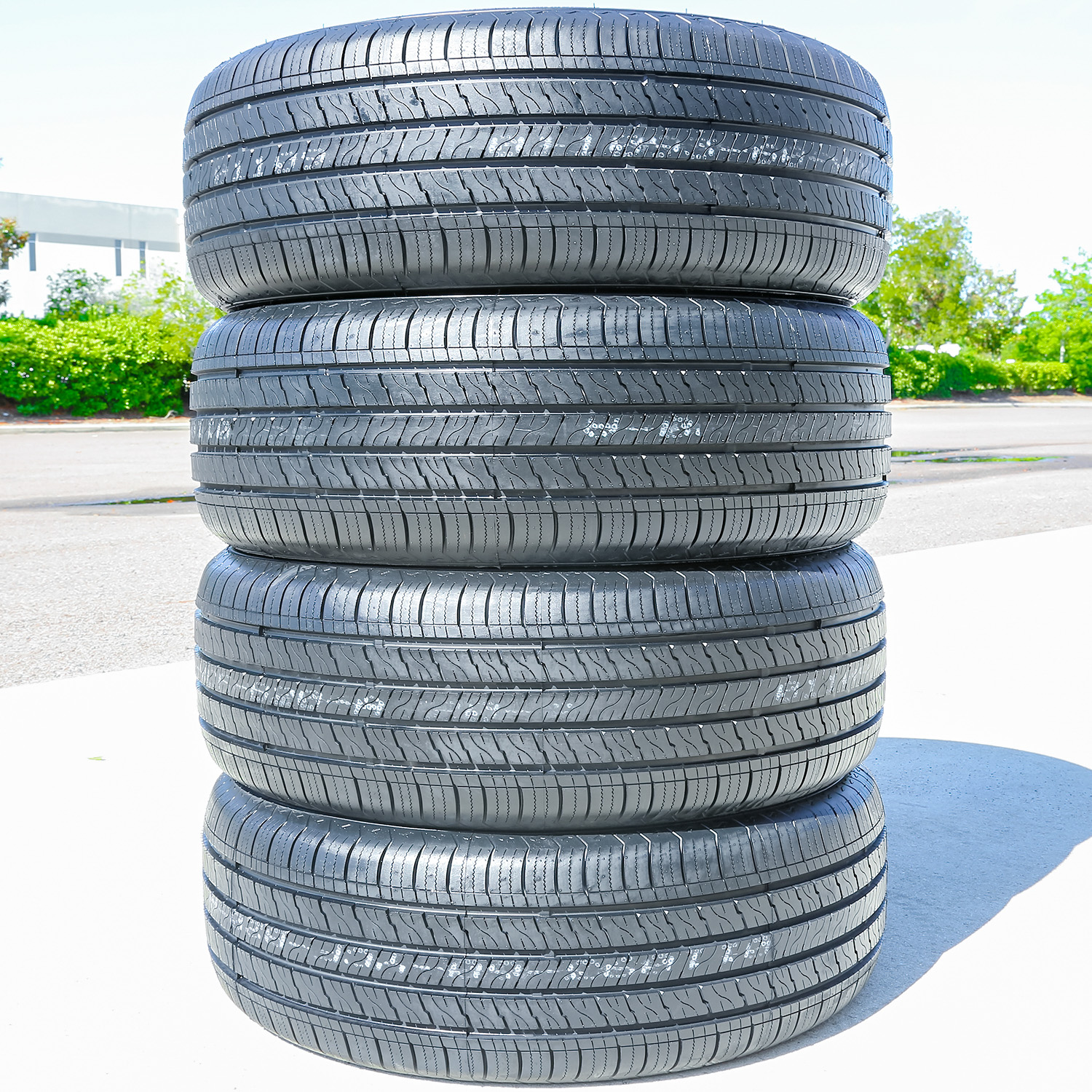 Dcenti DC66 265/65R17 112H a/S All-Season Tire
