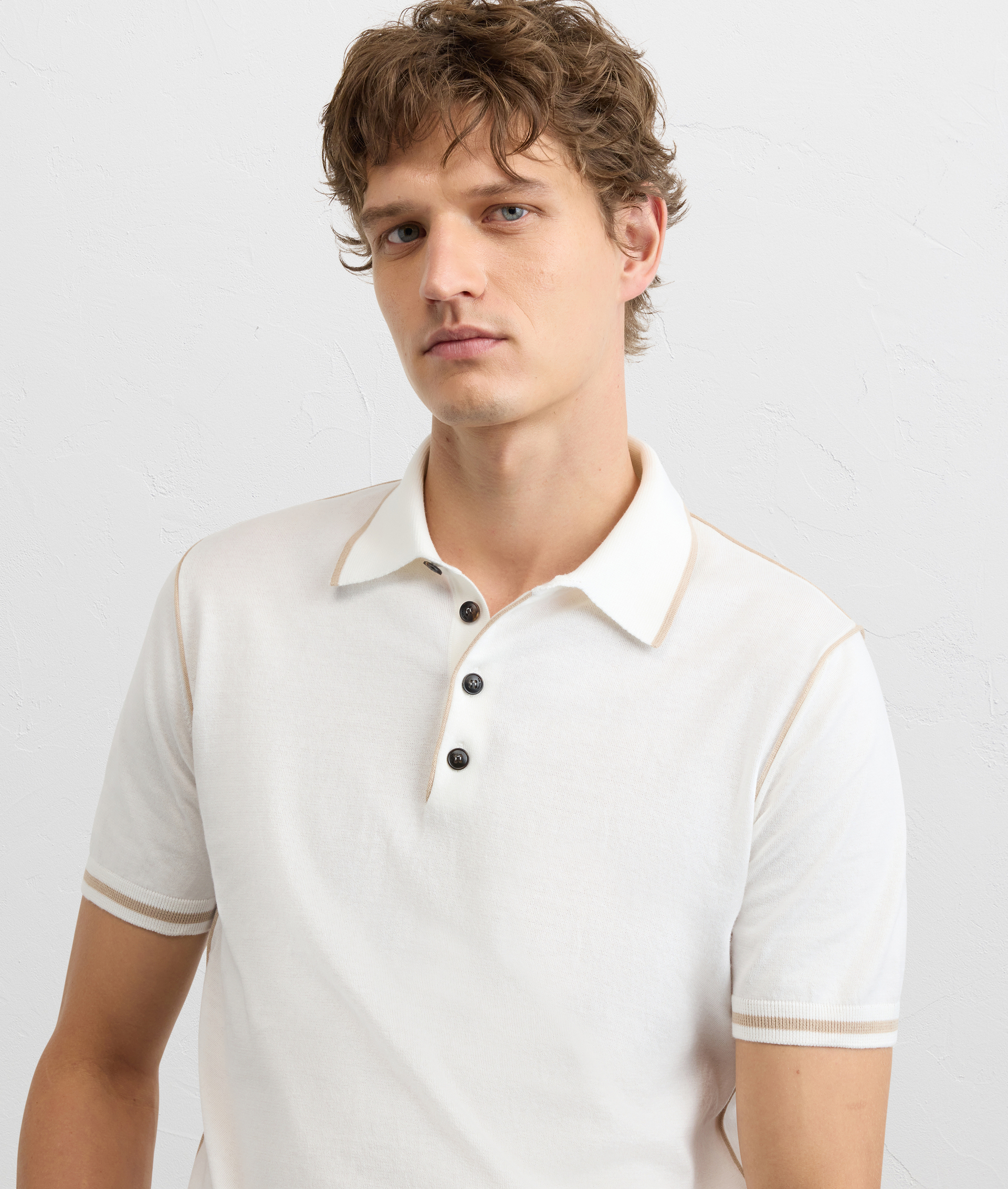 WHITE COTTON SHORT SLEEVED POLO SHIRT WITH CONTRASTING TRIM