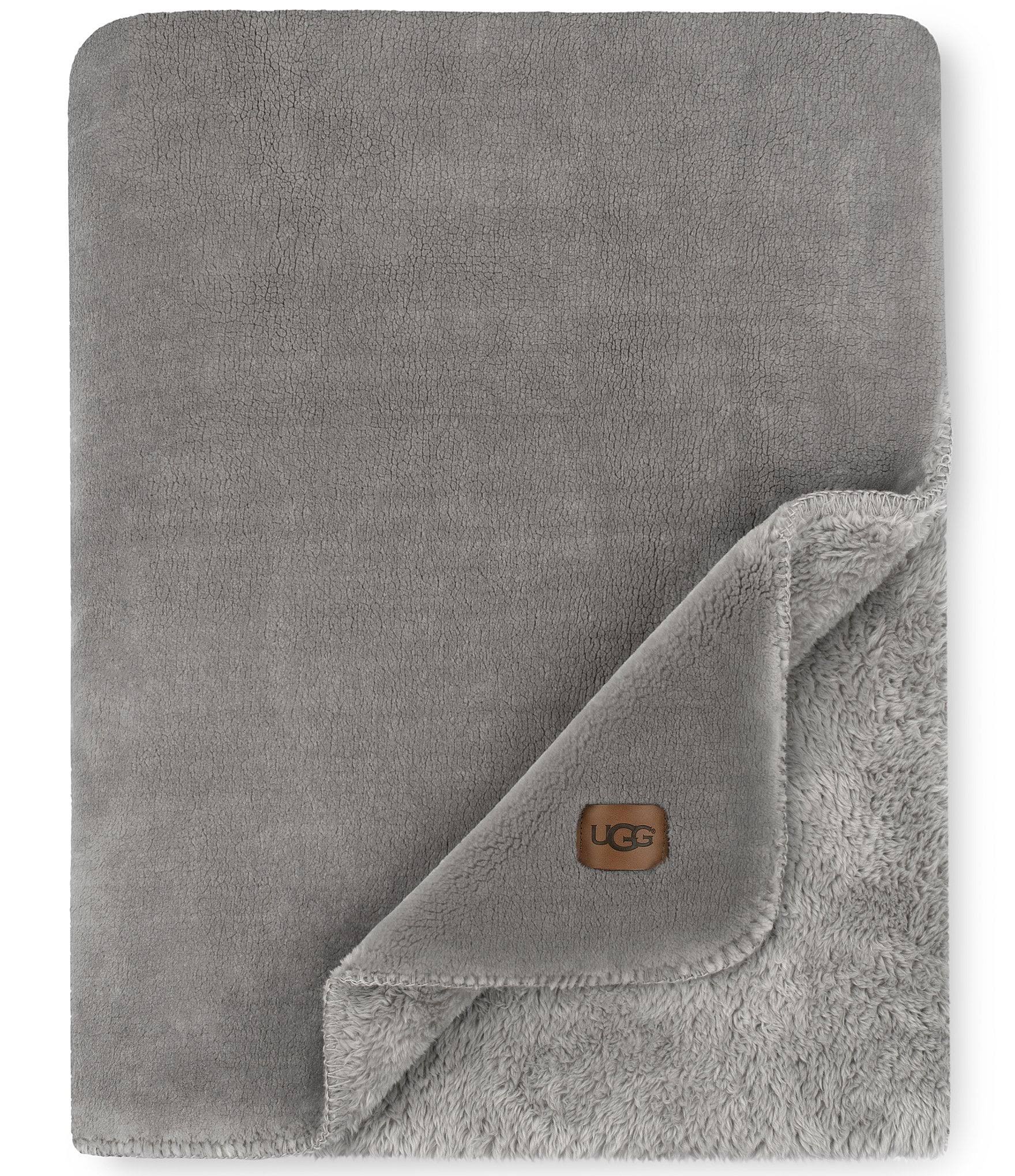 Ugg Whitecap Plush Throw Blanket - Seal Grey