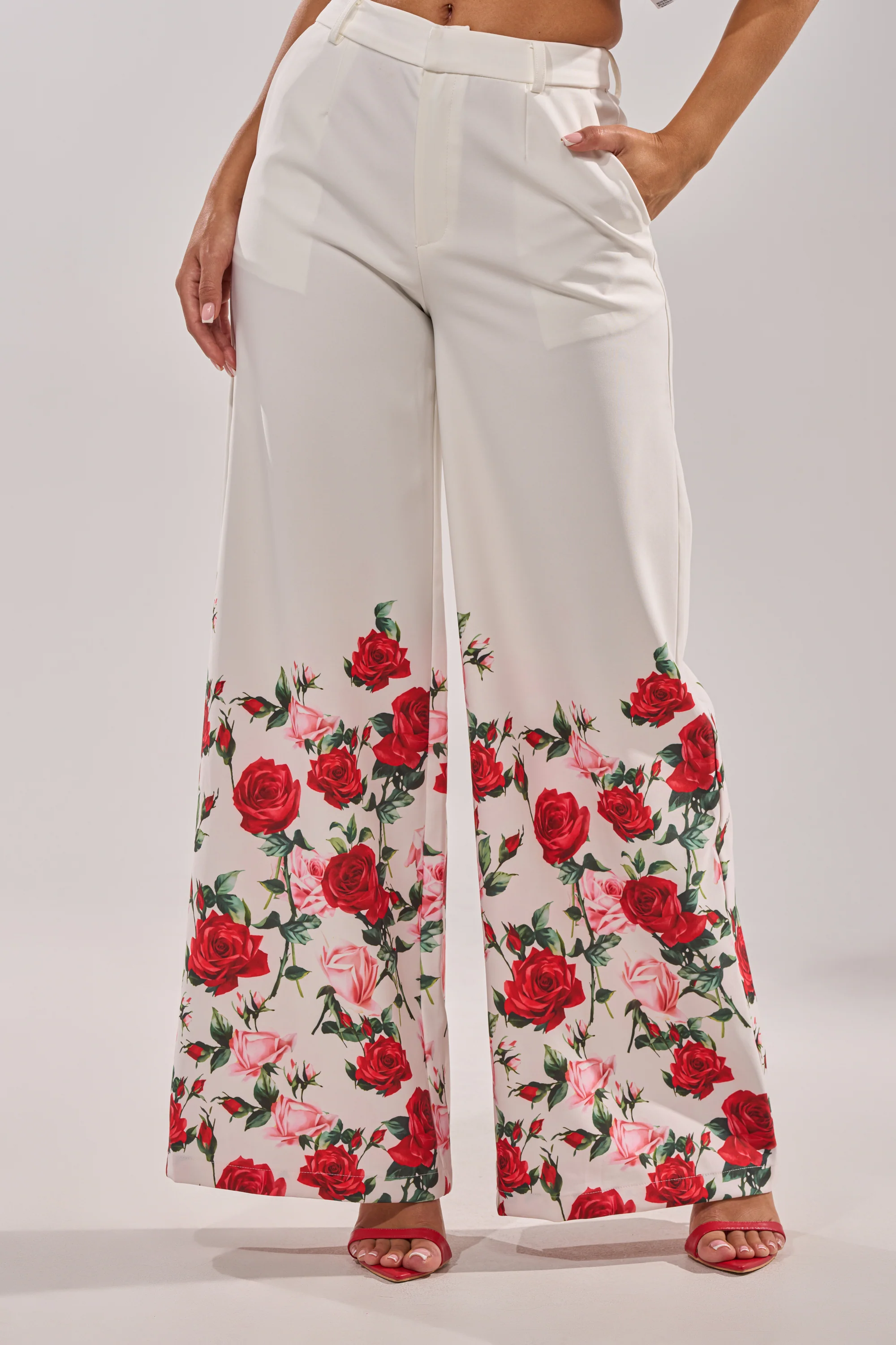 FULL BLOOM FLORAL TROUSER - Akira Store