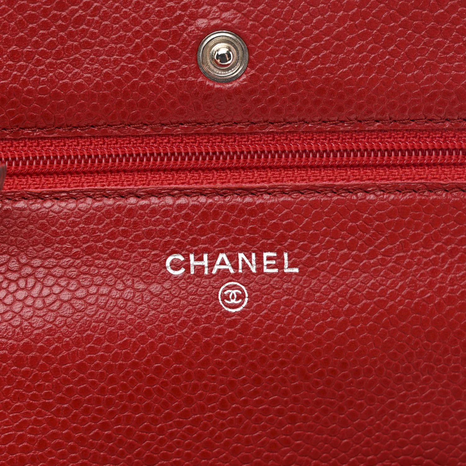 Caviar Quilted Wallet on Chain WOC Red
