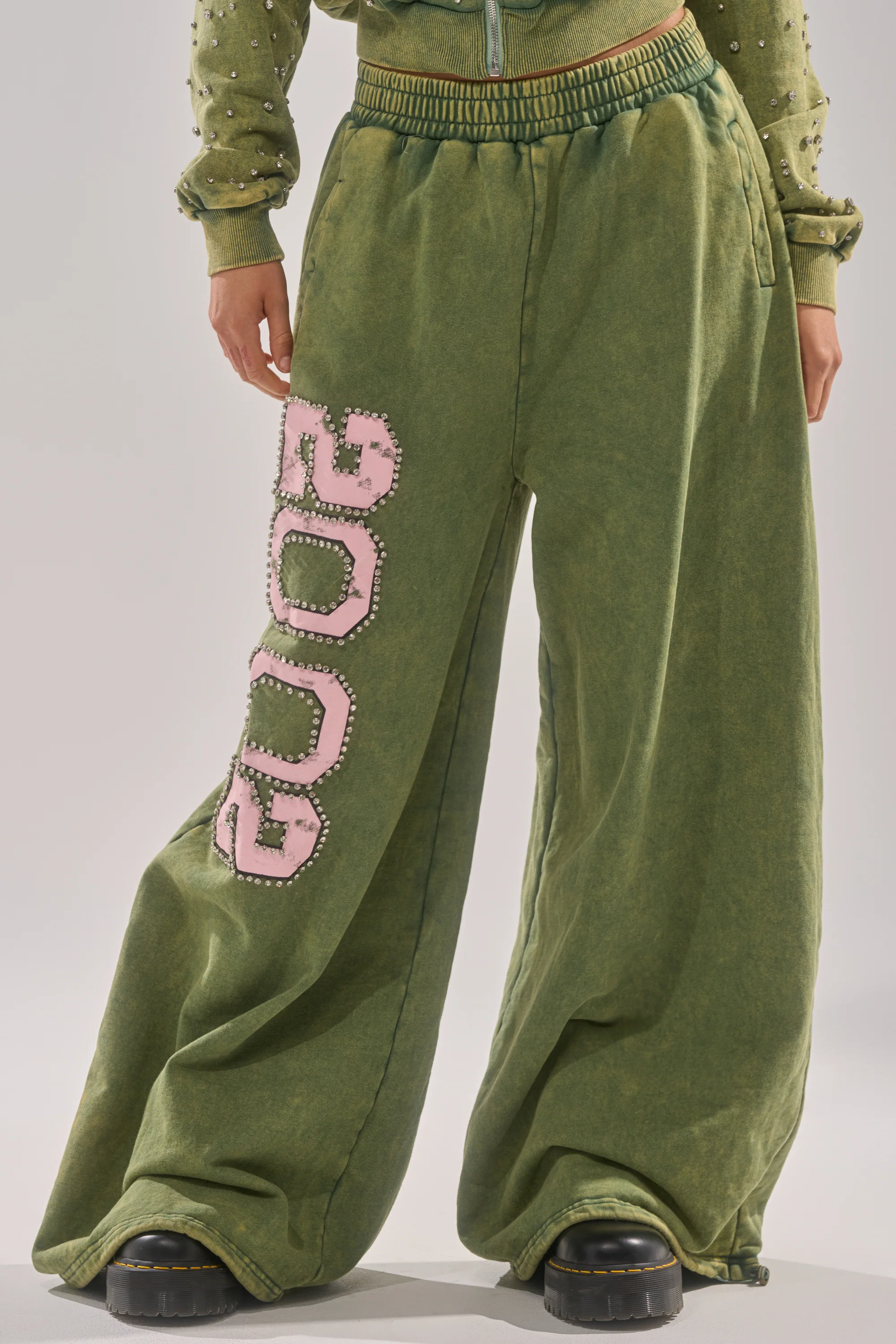 WINNERS CLUB WIDE LEG JOGGER - Akira Store