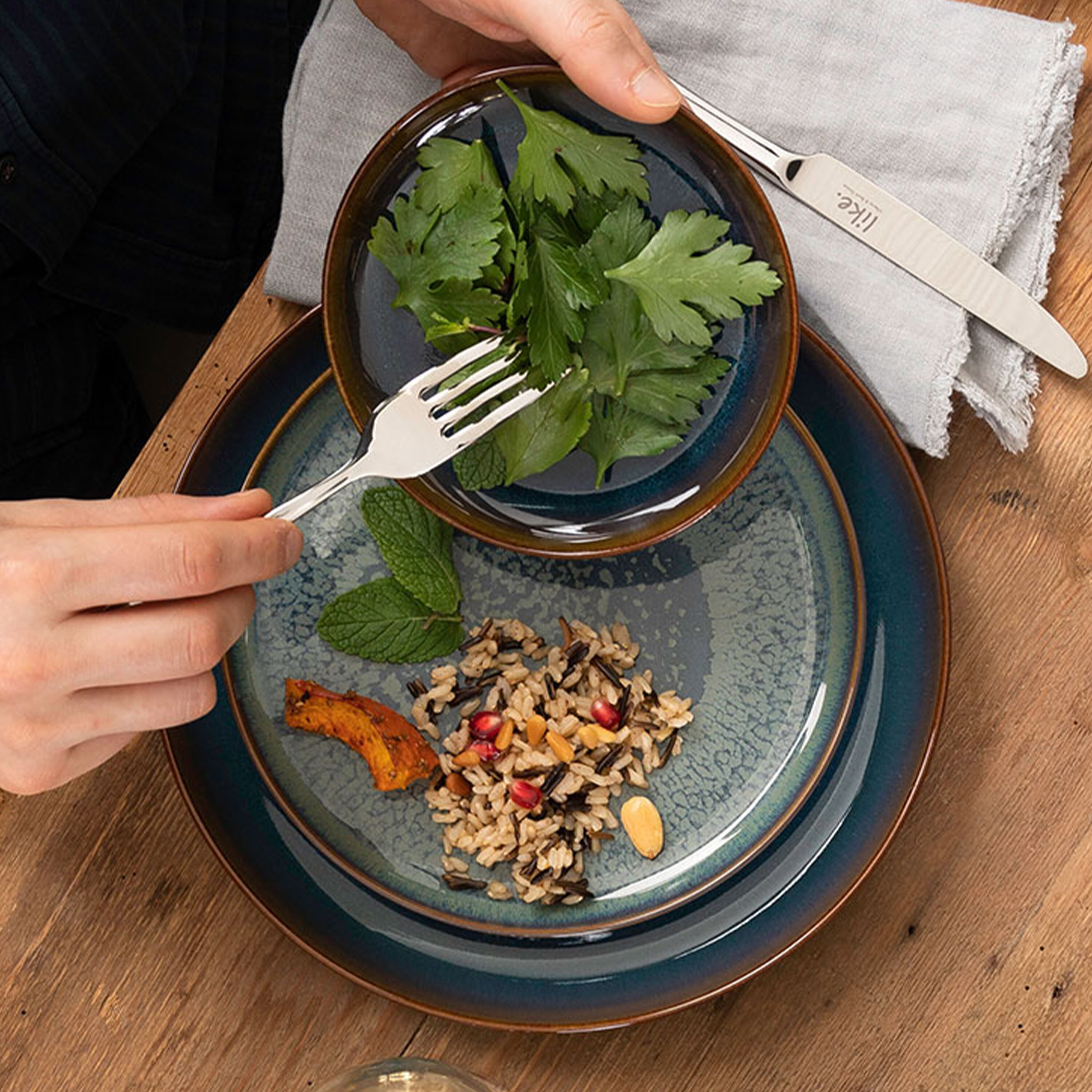 Crafted Serving Bowl - Blue, 18.6 oz, Premium Porcelain