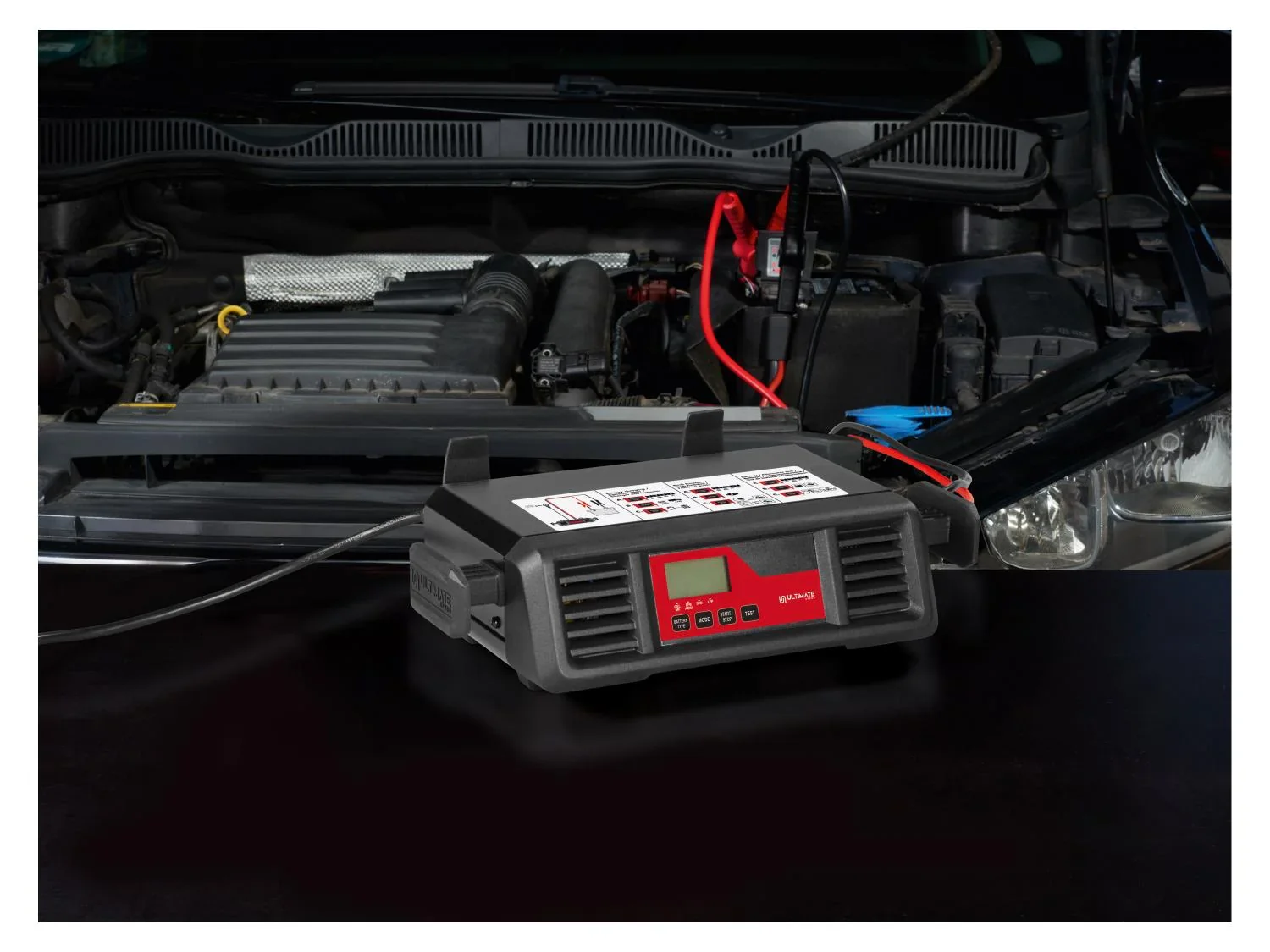 ULTIMATE SPEED Chargeur de batterie pour voiture 17 A