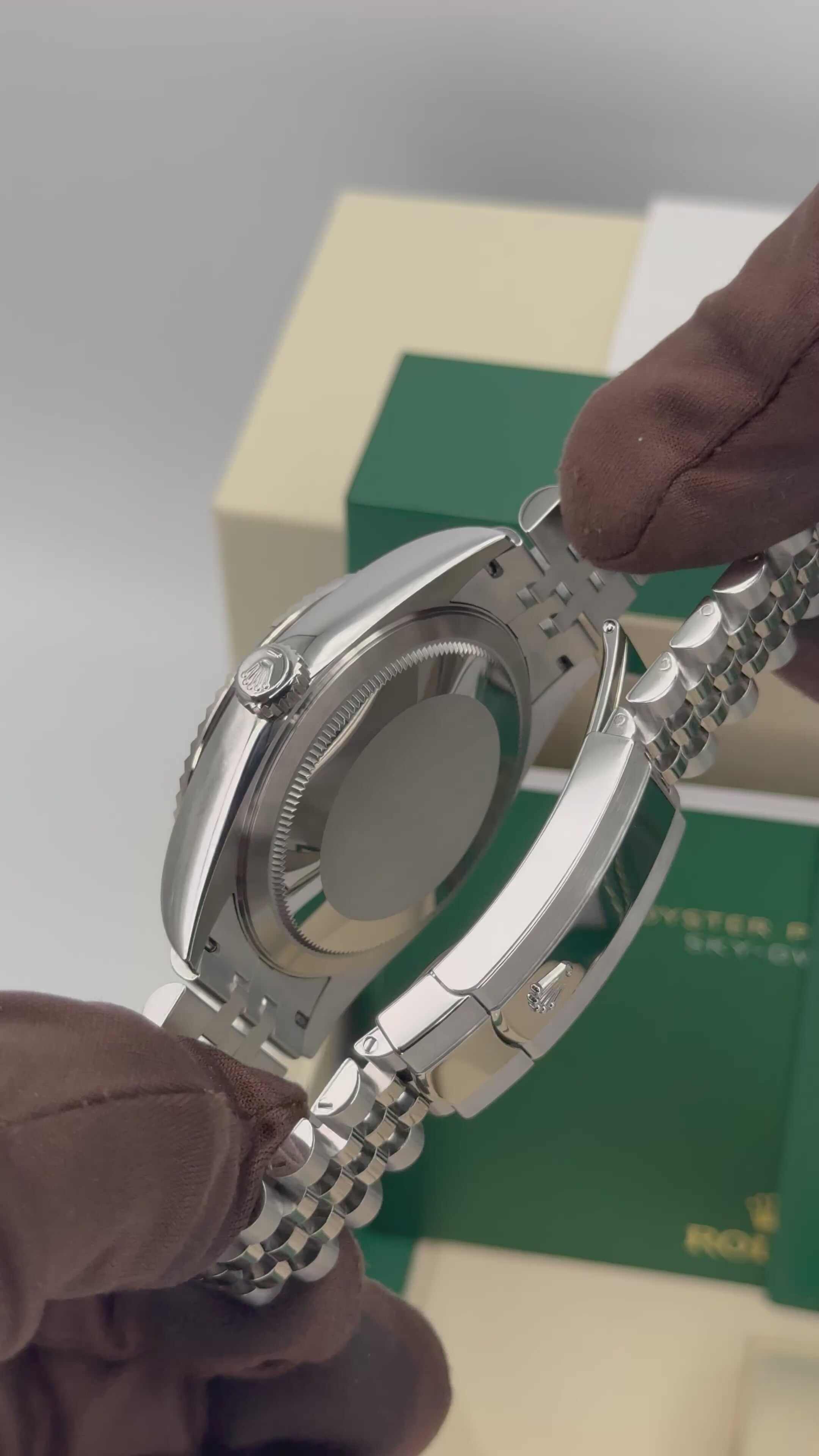 NEW 2024 ロレックス スカイドゥエラー 42mm 336934 ジュビリーブルーダイヤルRolex