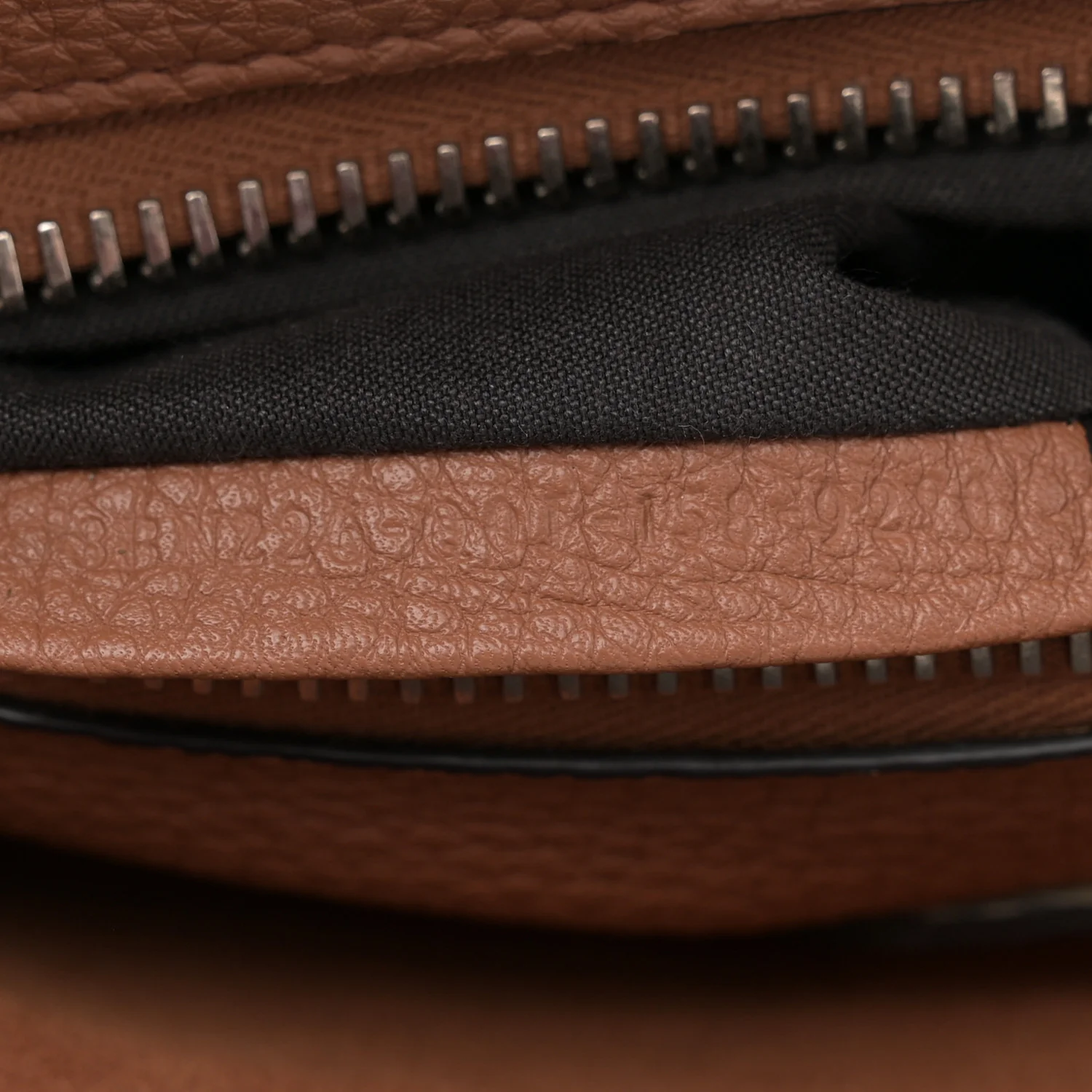 Cuoio Romano Selleria Bi-Color Medium Peekaboo Iconic Satchel Black Mou