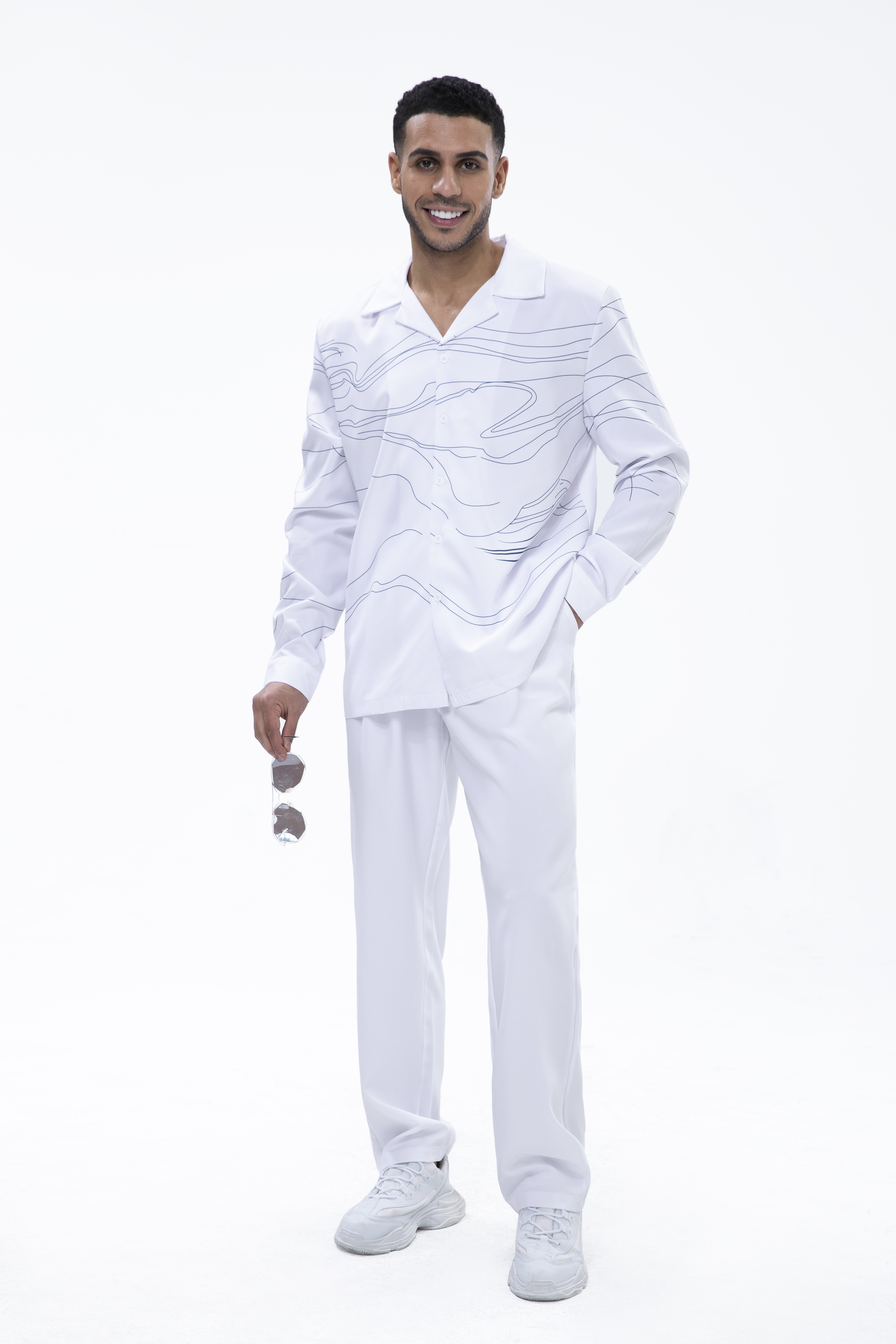 Pantalon de marche deux pièces blanc Suitmens à manches longues imprimé artistique