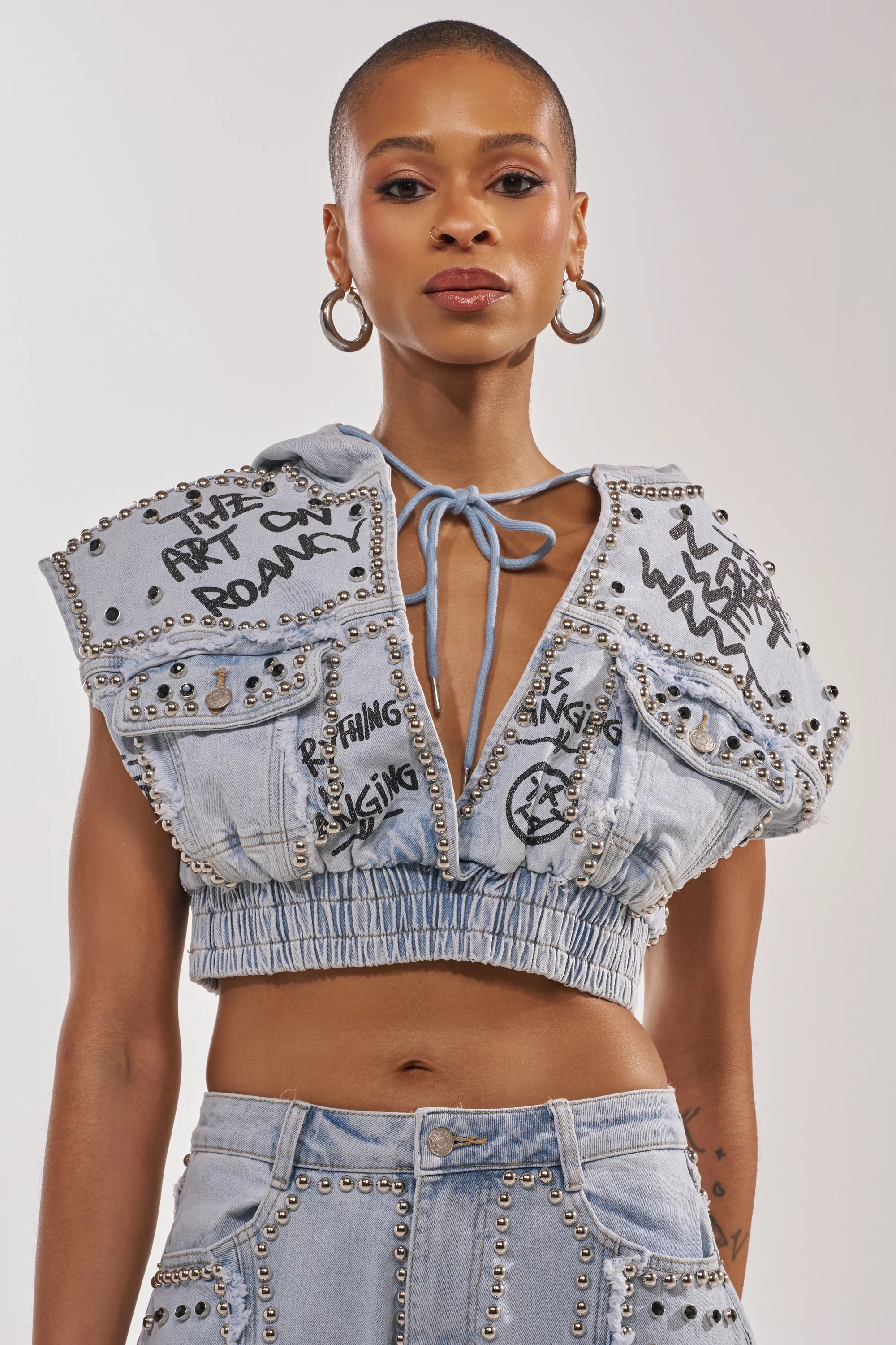 GET INTO THE RHYTHM CROP HOODIE - Akira Store