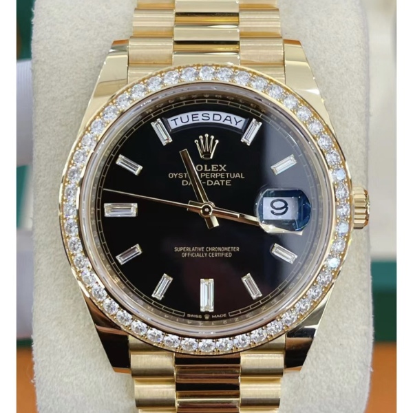 【Super Clone】RLX Day-Date 40mm Black Diamond Dial and Diamond Bezel Yellow Gold President Bracelet  228348RBR-0001