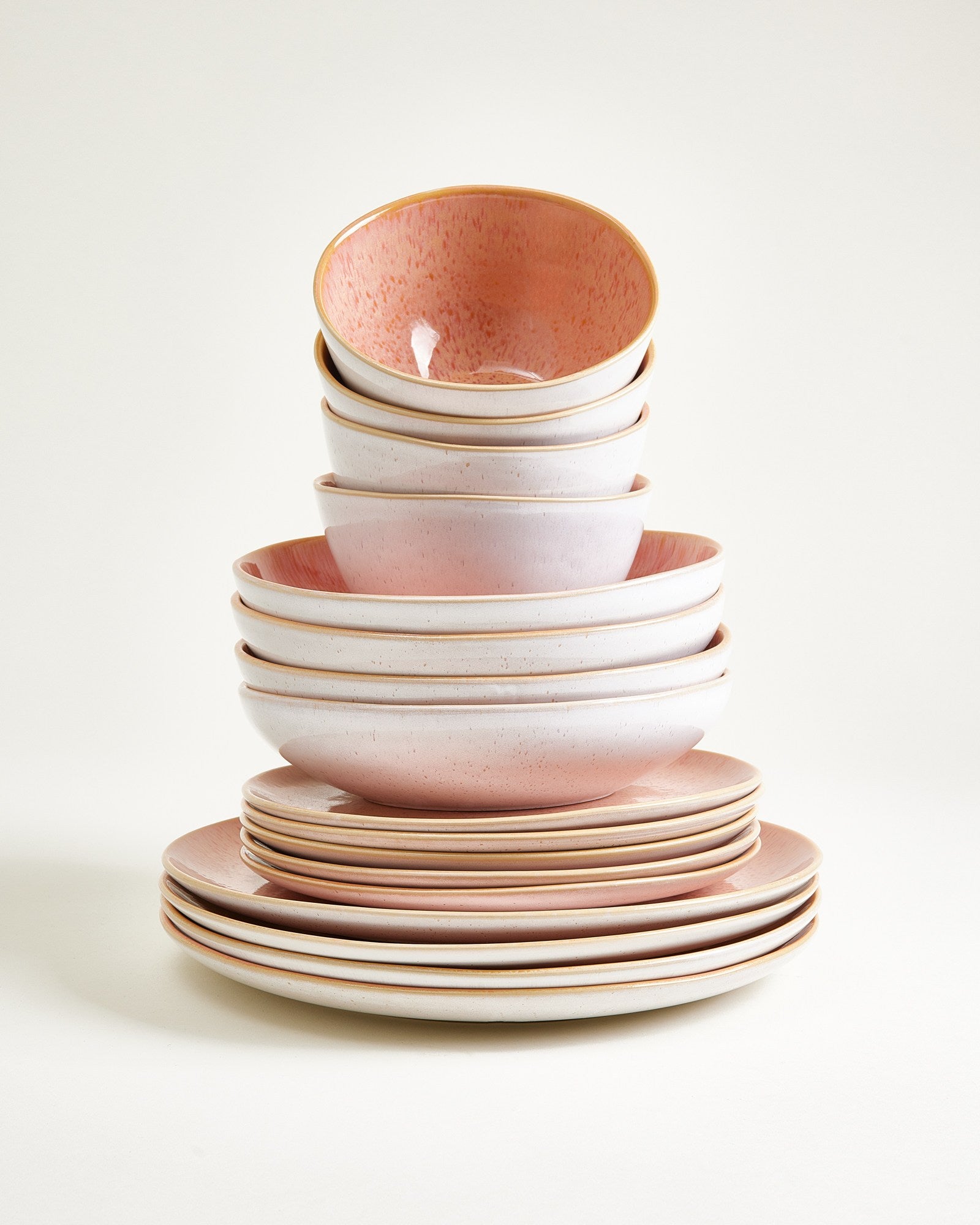AREIA - TABLEWARE SET CLASSIC PINK 16 PIECES