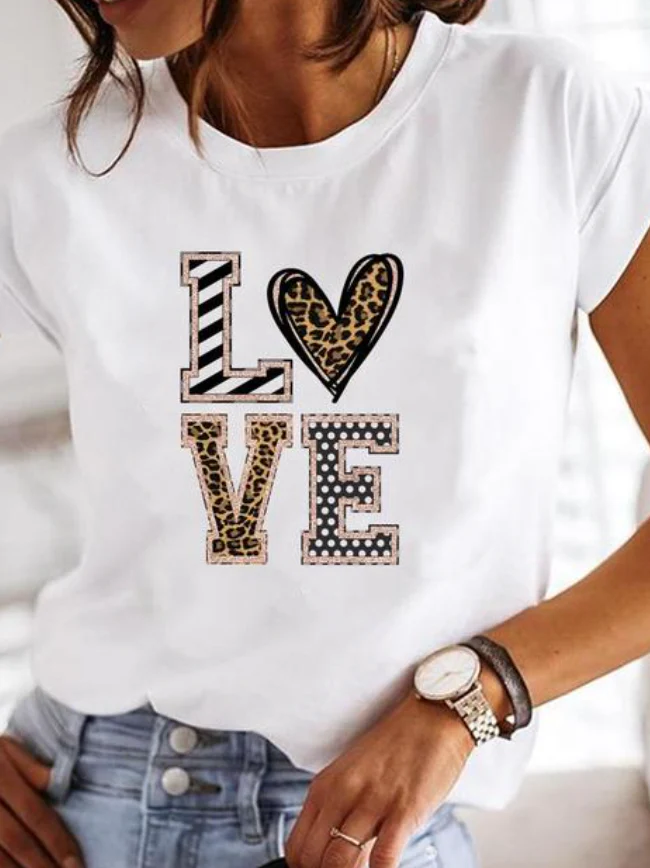 Océane Dubois | T-shirt stylé aux motifs d'été extravagants