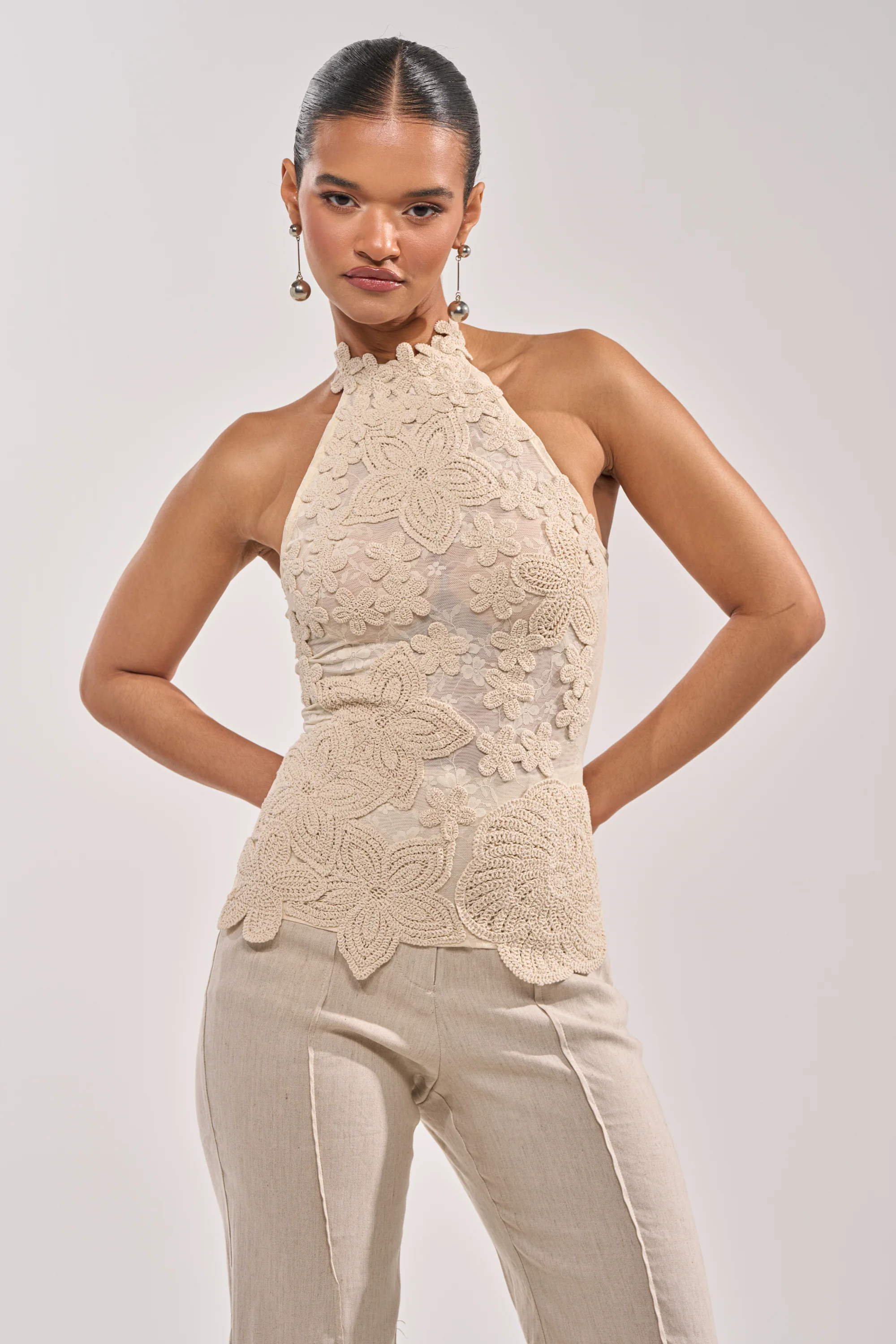 SANDY BEACHES MESH EMBROIDERED TOP - Akira Store