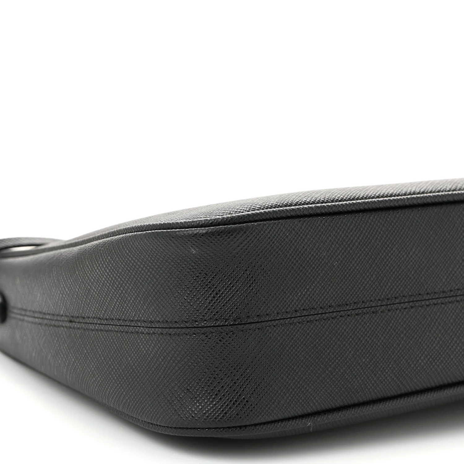 Saffiano Lux Re-Edition 2005 Shoulder Bag Black