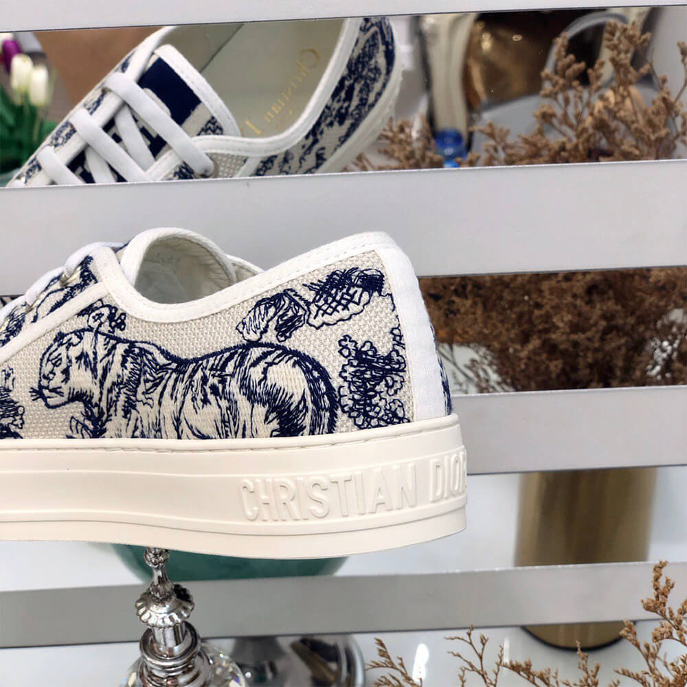 WALK N DIOR SNEAKER