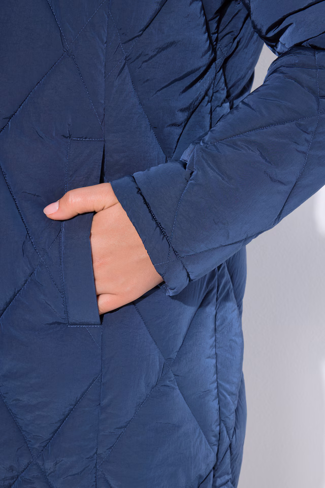 HYPRAR Diamond Quilted Jacket
