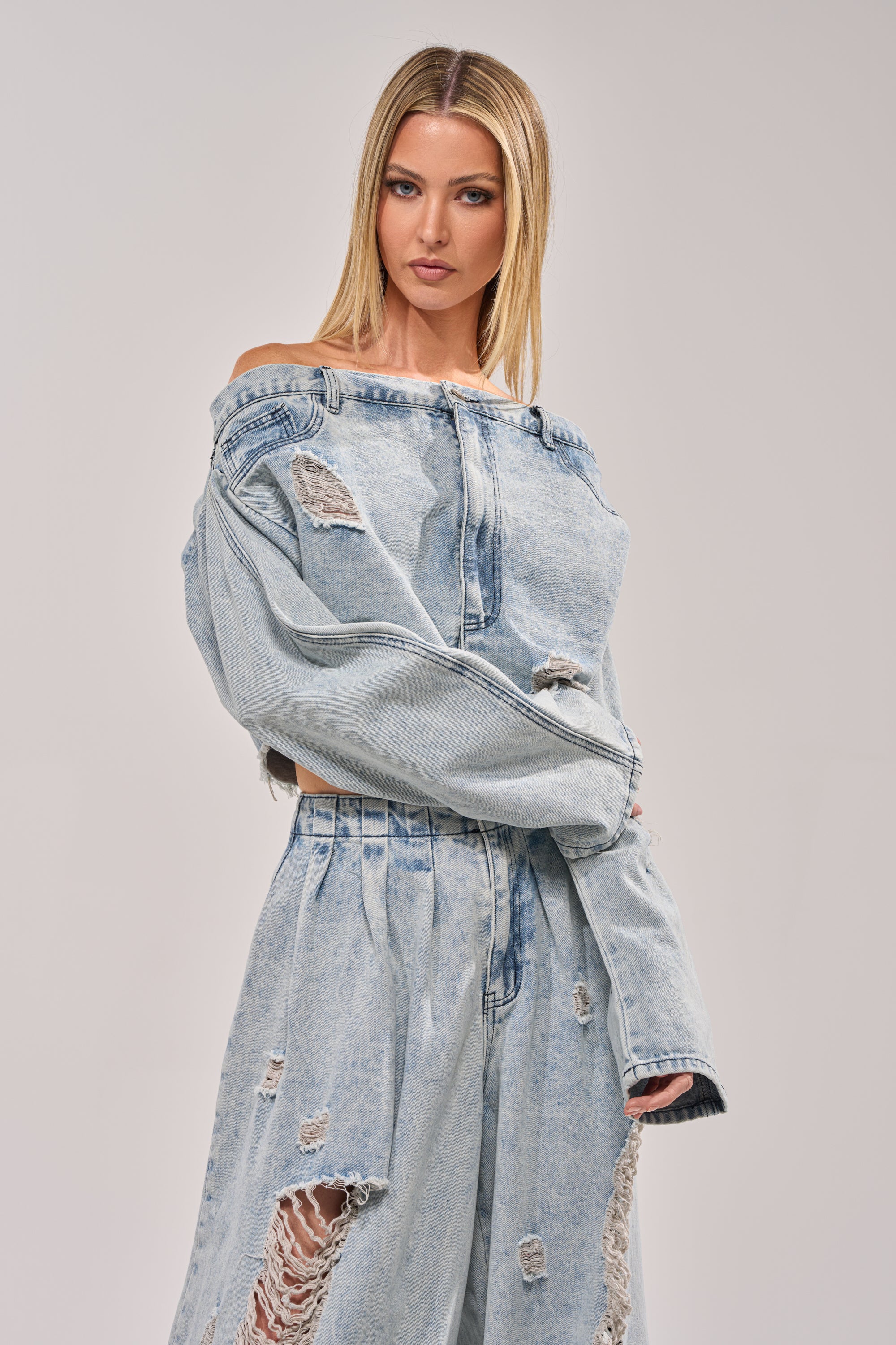 CAMILLE DENIM BLOUSE - Akira Store