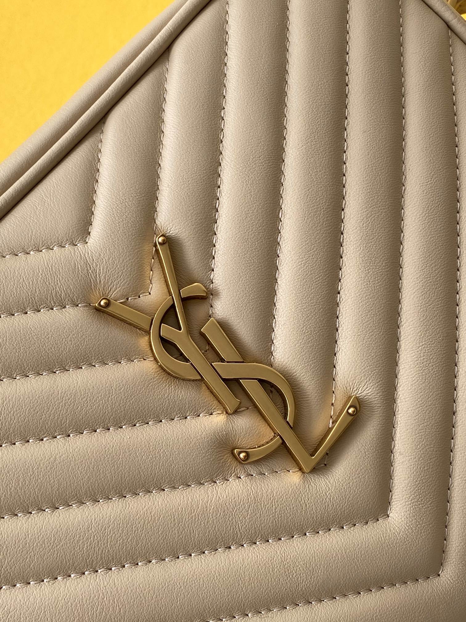 Y Lou Camera Bag In Quilted Leather